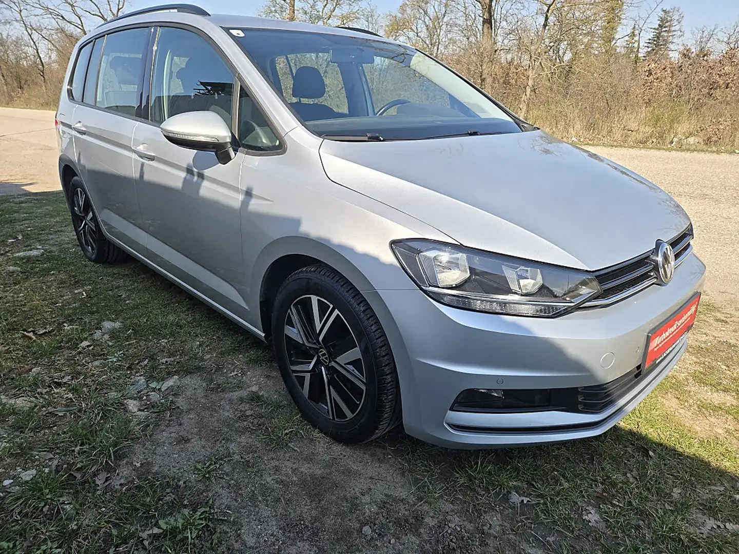 Volkswagen Touran Comfortline 2,0 BMT TDI DSG*Eintausch* *Finanzi... Silber - 1