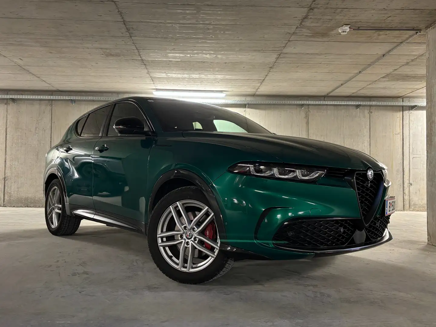 Alfa Romeo Tonale Edizione Speciale 1.5 T4 48V MHEV DCT Grün - 1