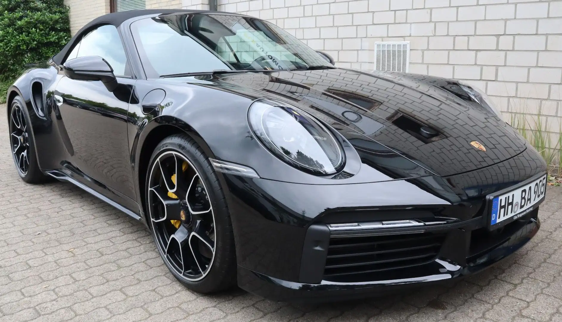 Porsche 911 Turbo S Cabriolet Inno/Matrix/LederPack/Lift Zwart - 1