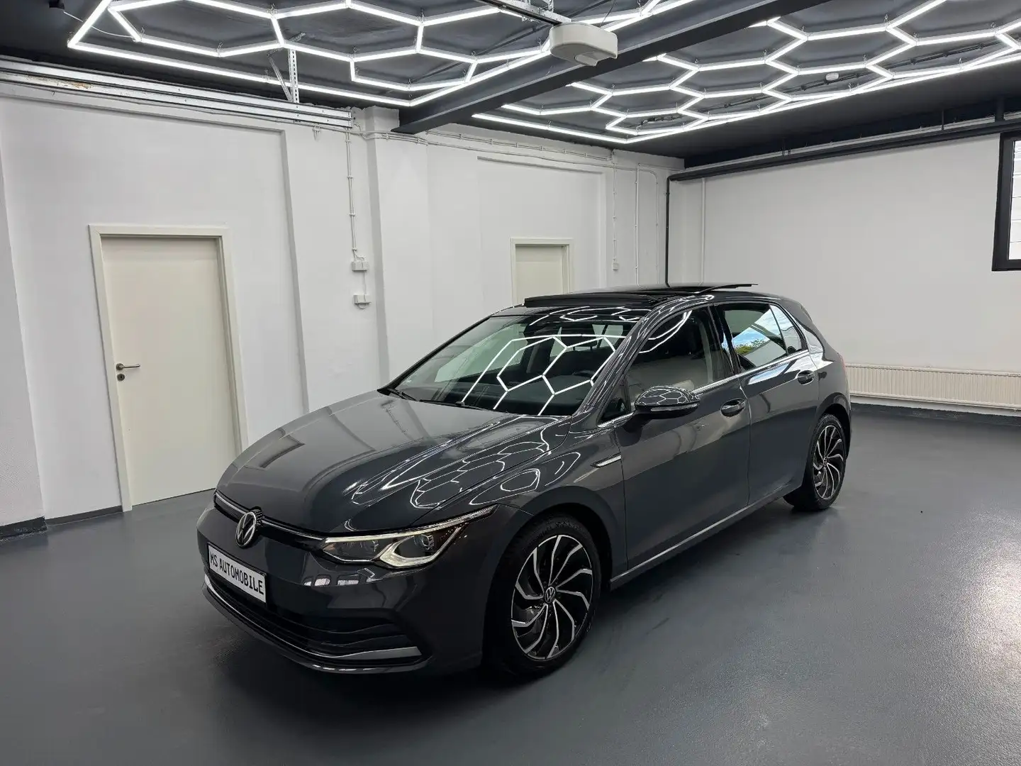 Volkswagen Golf VIII Lim. Style *ACC*PANO*IQ LIGHT* Grau - 1