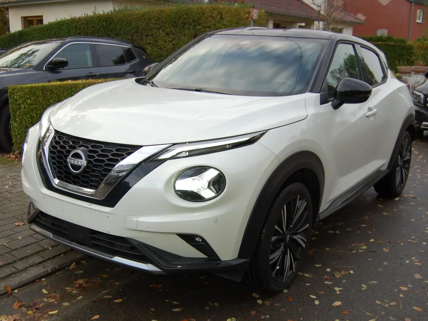 Nissan Juke Juke 1.0 DIG-T N-Design DEMI-CUIR LED GPS CAMERA Wit - 2