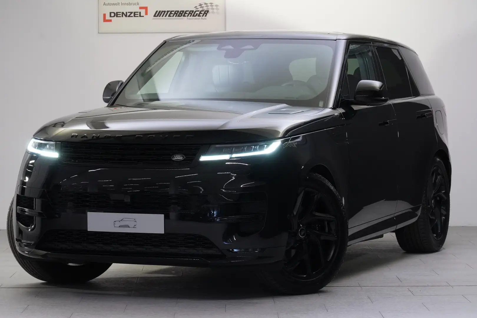 Land Rover Range Rover Sport 3.0 PHEV SWB Dynamic HSE Schwarz - 1