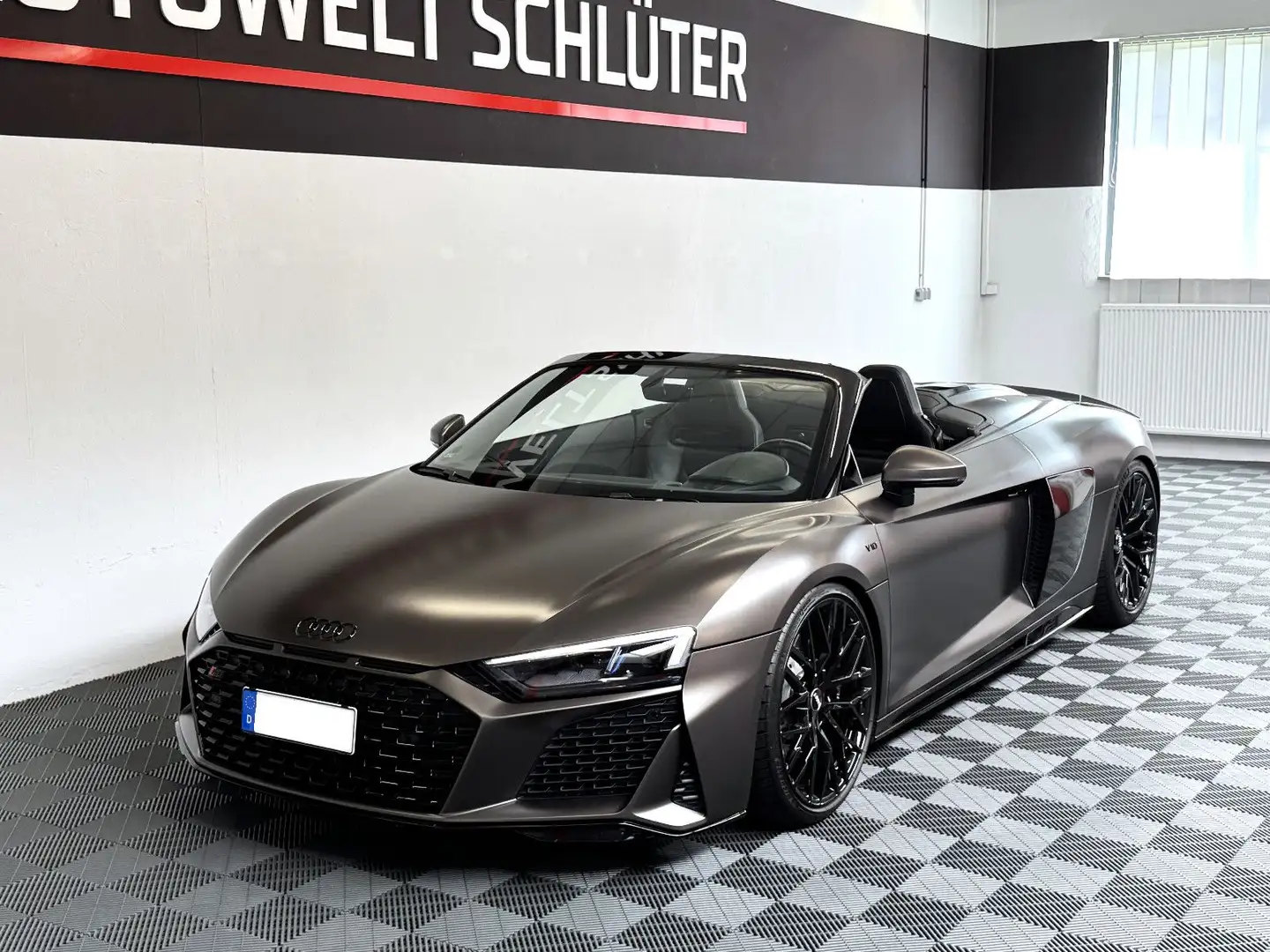 Audi R8 Spyder 5.2 FSI Quattro*Schale*KW*Sport-Abgas* Braun - 1