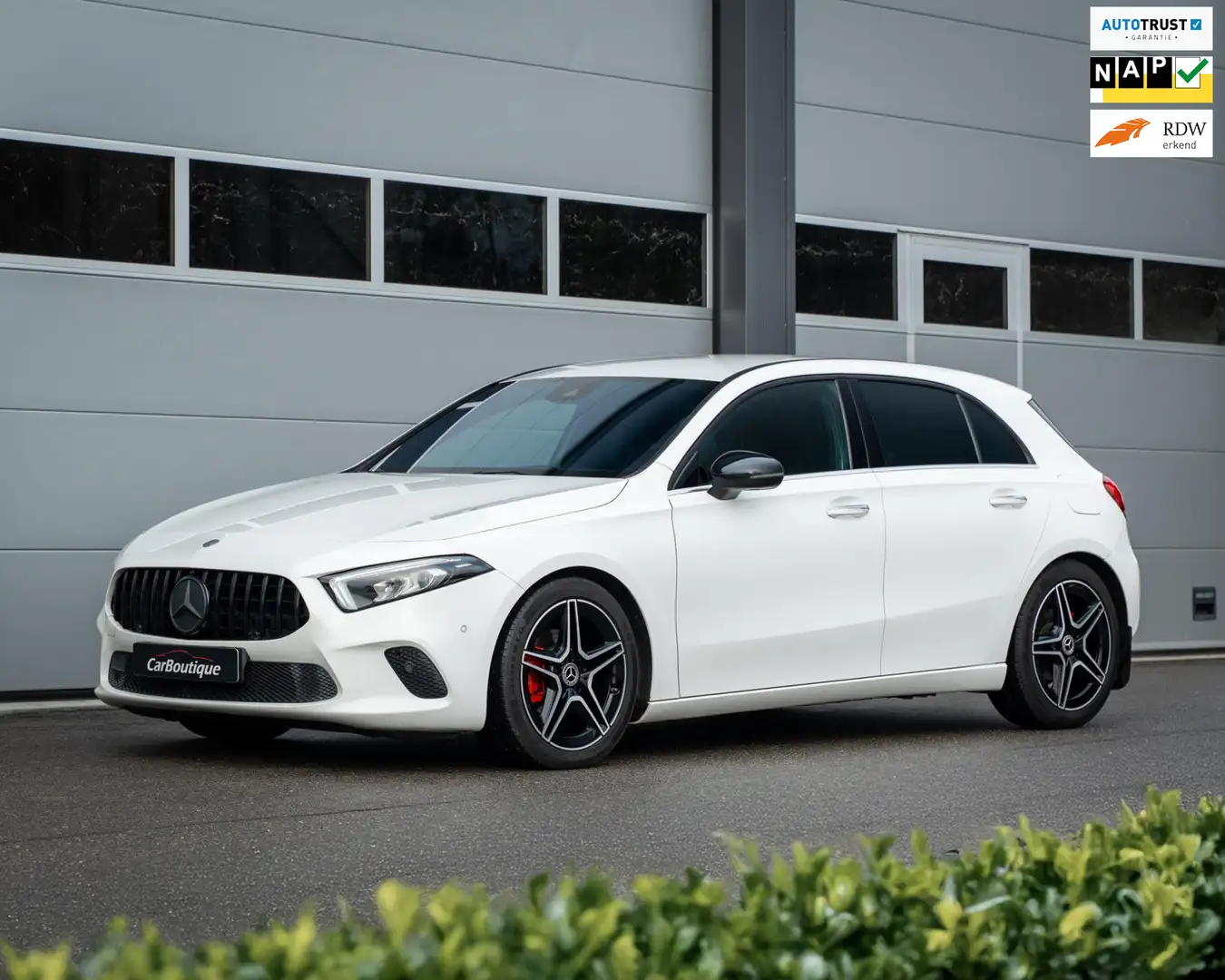 Mercedes-Benz A 160 AMG I Camera I Carplay I Cruise Control I NAP I BT Weiß - 1