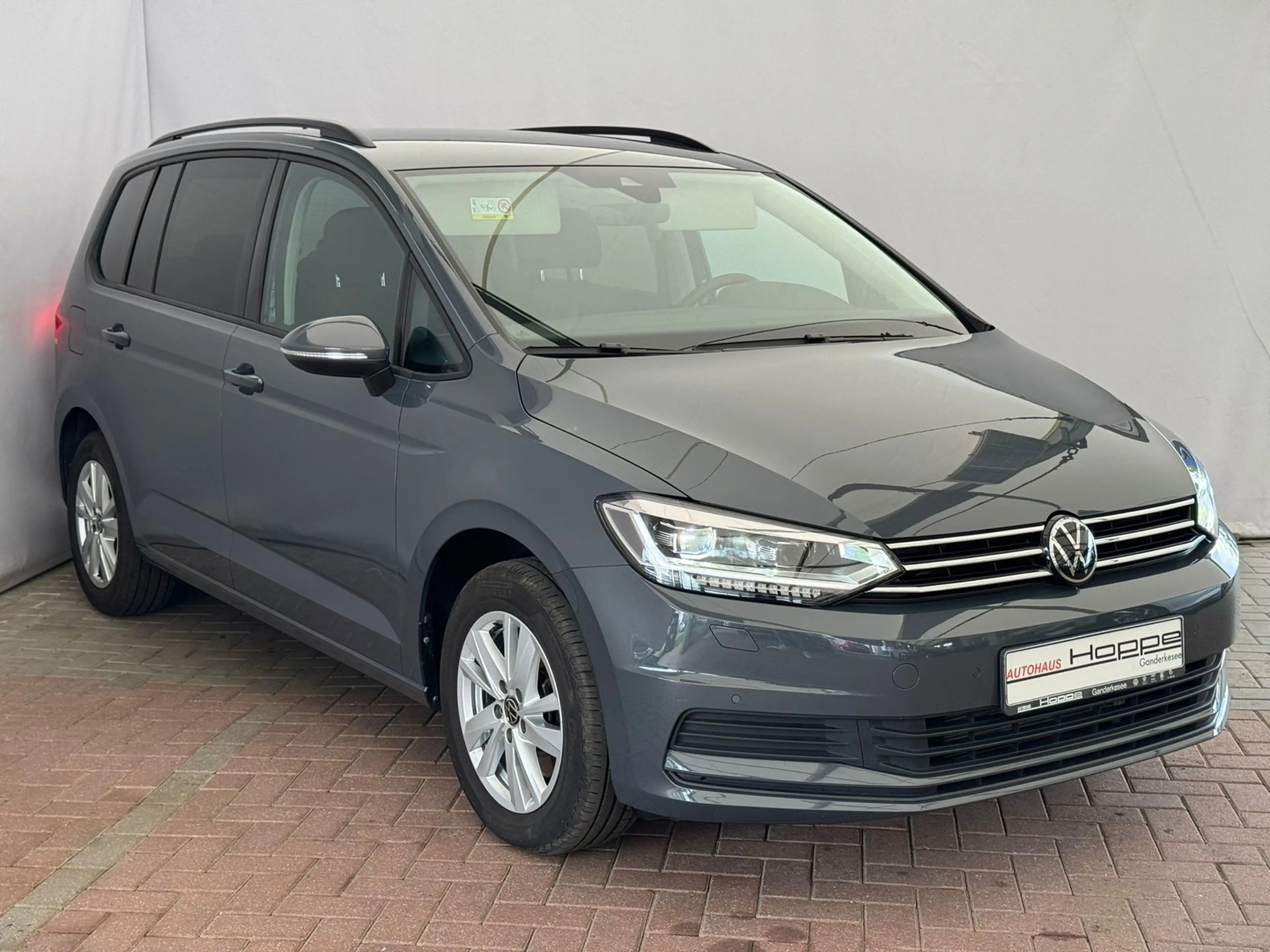 Volkswagen Touran Comfortline 2.0TDI DSG+7SITZER+KAMERA+ACC+LED+ — photo 2