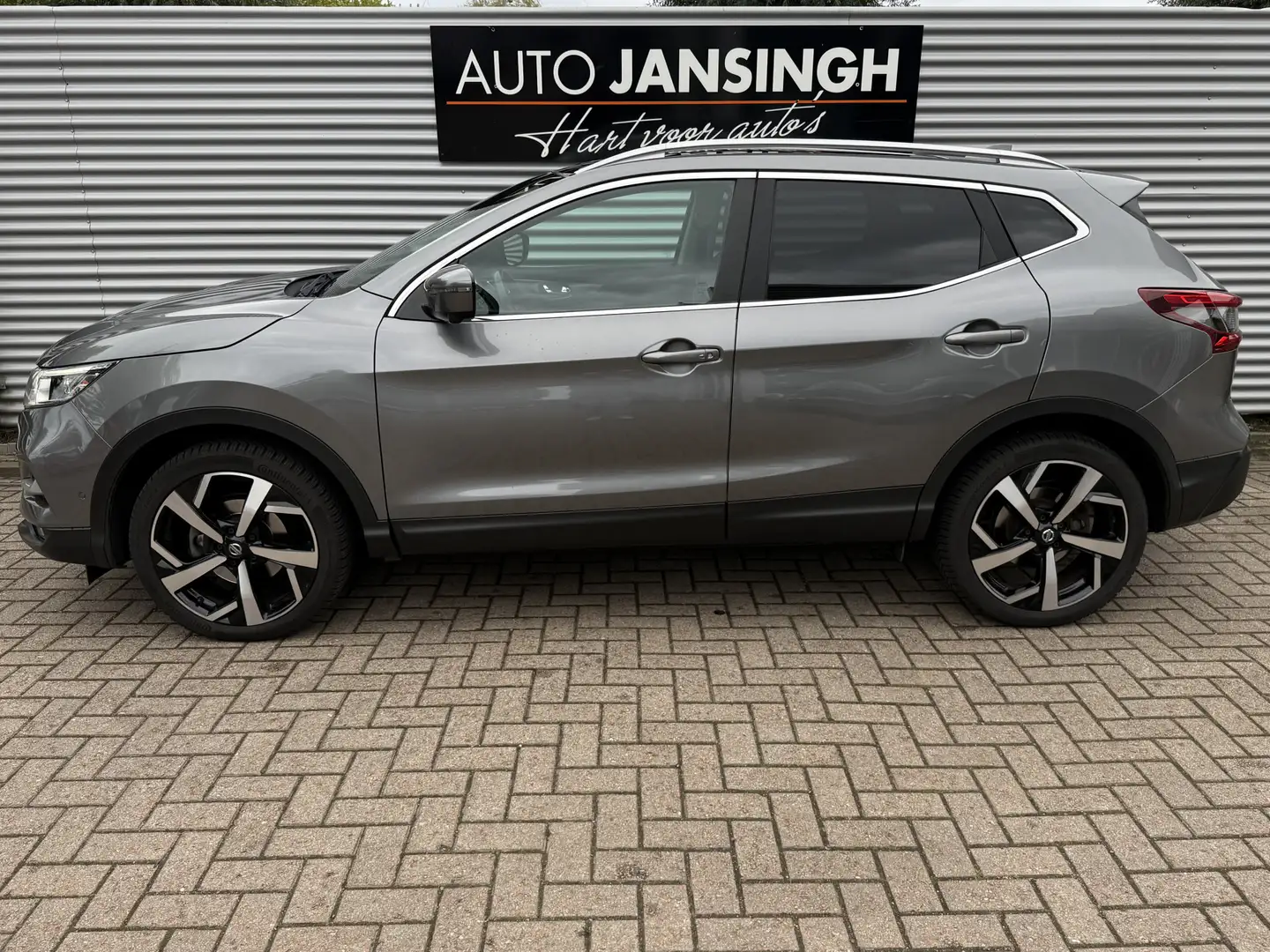Nissan Qashqai 1.2 Business Edition Automaat!! | Trekhaak | 360° Grau - 2