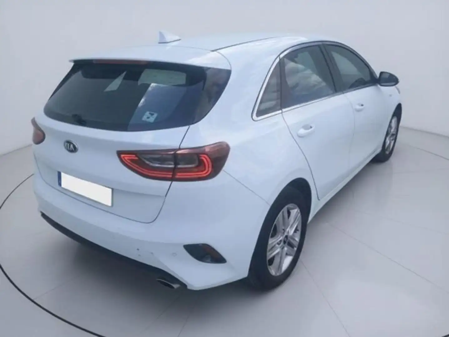Kia 1.0 MHEV 88kW (120CV) Drive DCT Blanco - 2