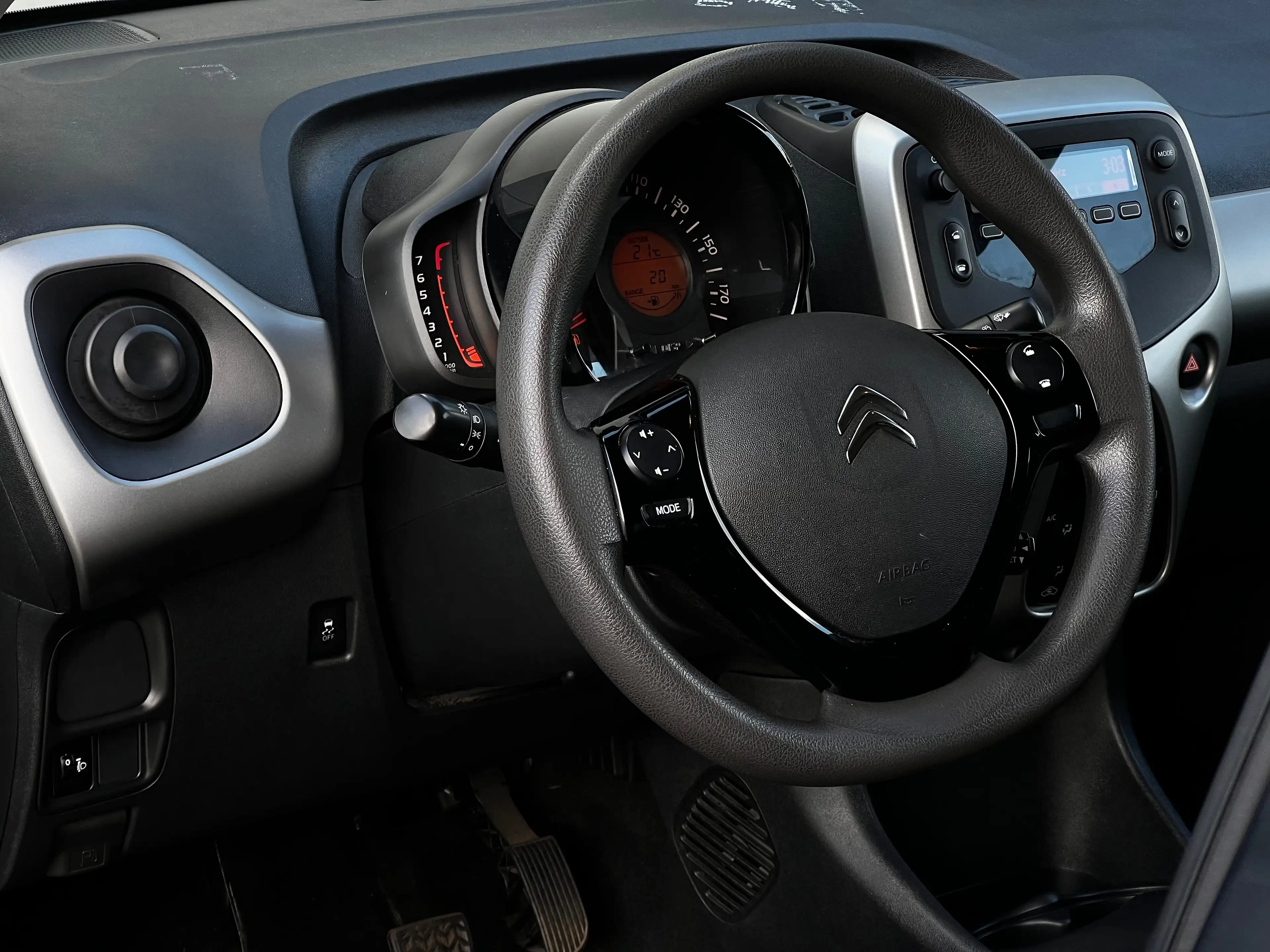 Citroen C1 C1 1.0 VTi Airscape Feel Edition Sailor — photo 9
