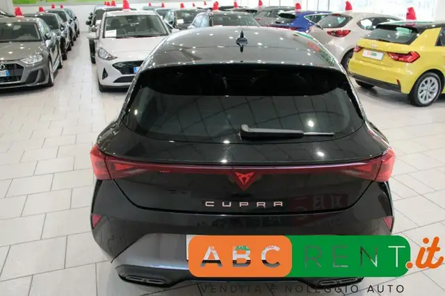 Cupra Leon view 6