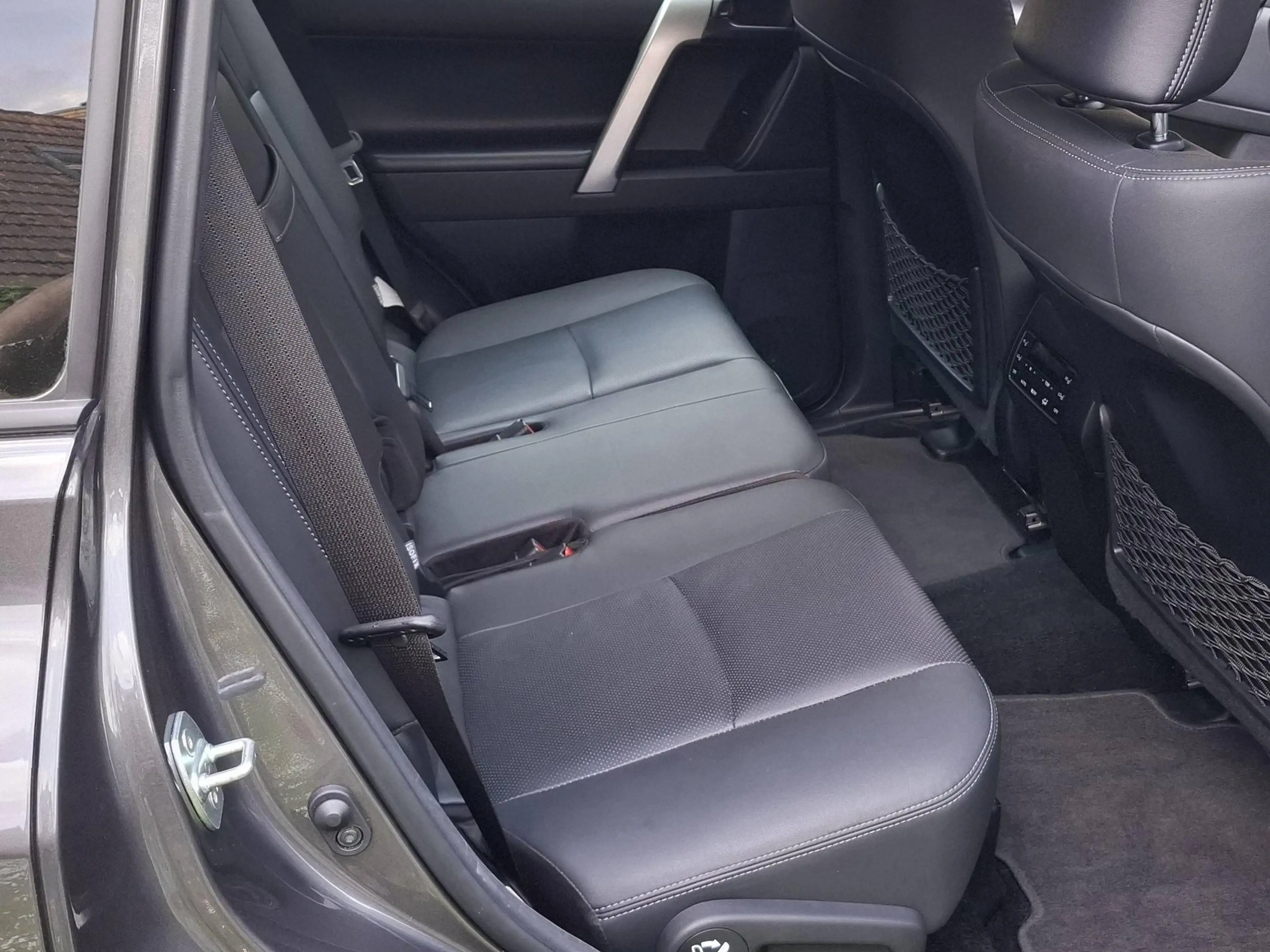 Toyota Land Cruiser D4D LEDER, NAVI, AUTOMATIK, 1.HAND! *TOP-ZUSTAND!* — photo 4