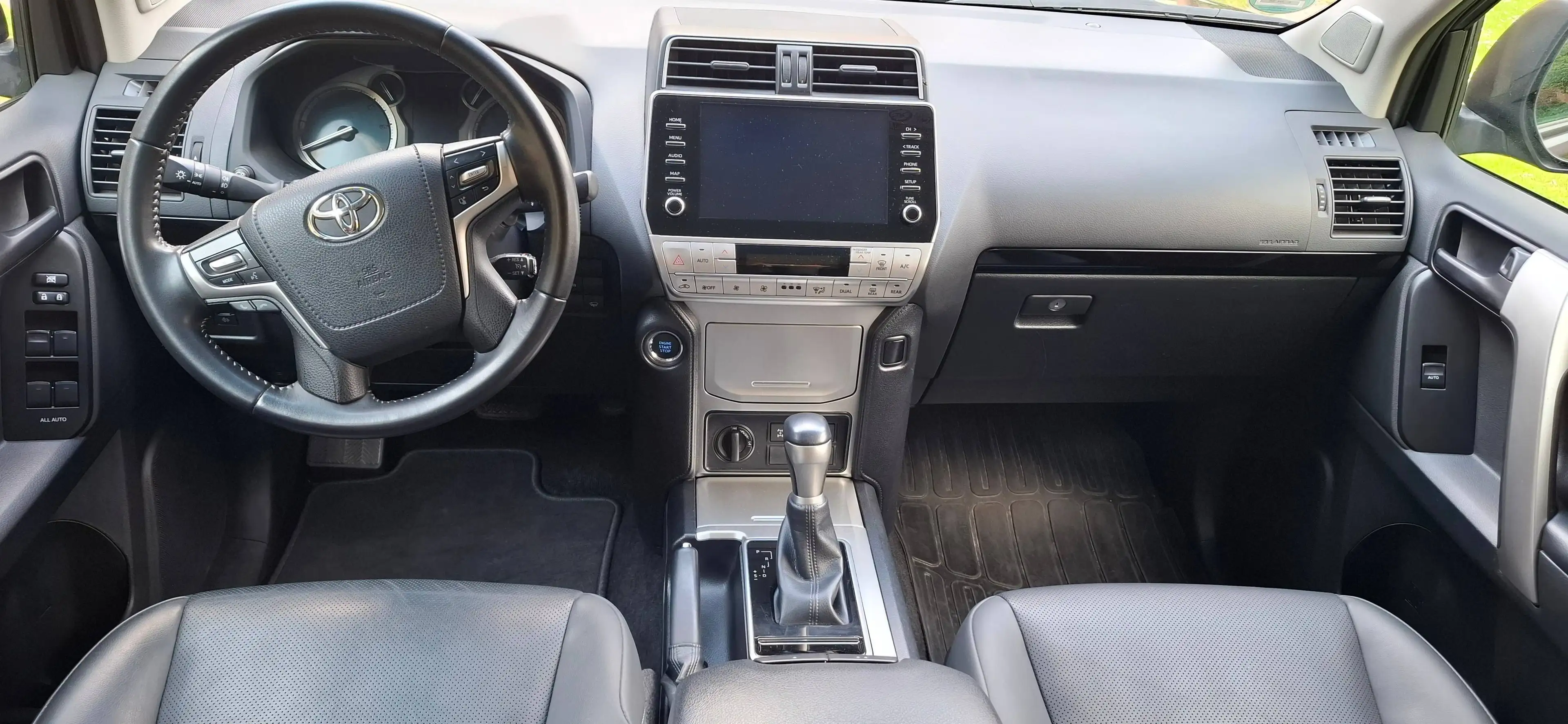 Toyota Land Cruiser D4D LEDER, NAVI, AUTOMATIK, 1.HAND! *TOP-ZUSTAND!*
