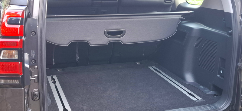 Toyota Land Cruiser D4D LEDER, NAVI, AUTOMATIK, 1.HAND! *TOP-ZUSTAND!* — photo 3
