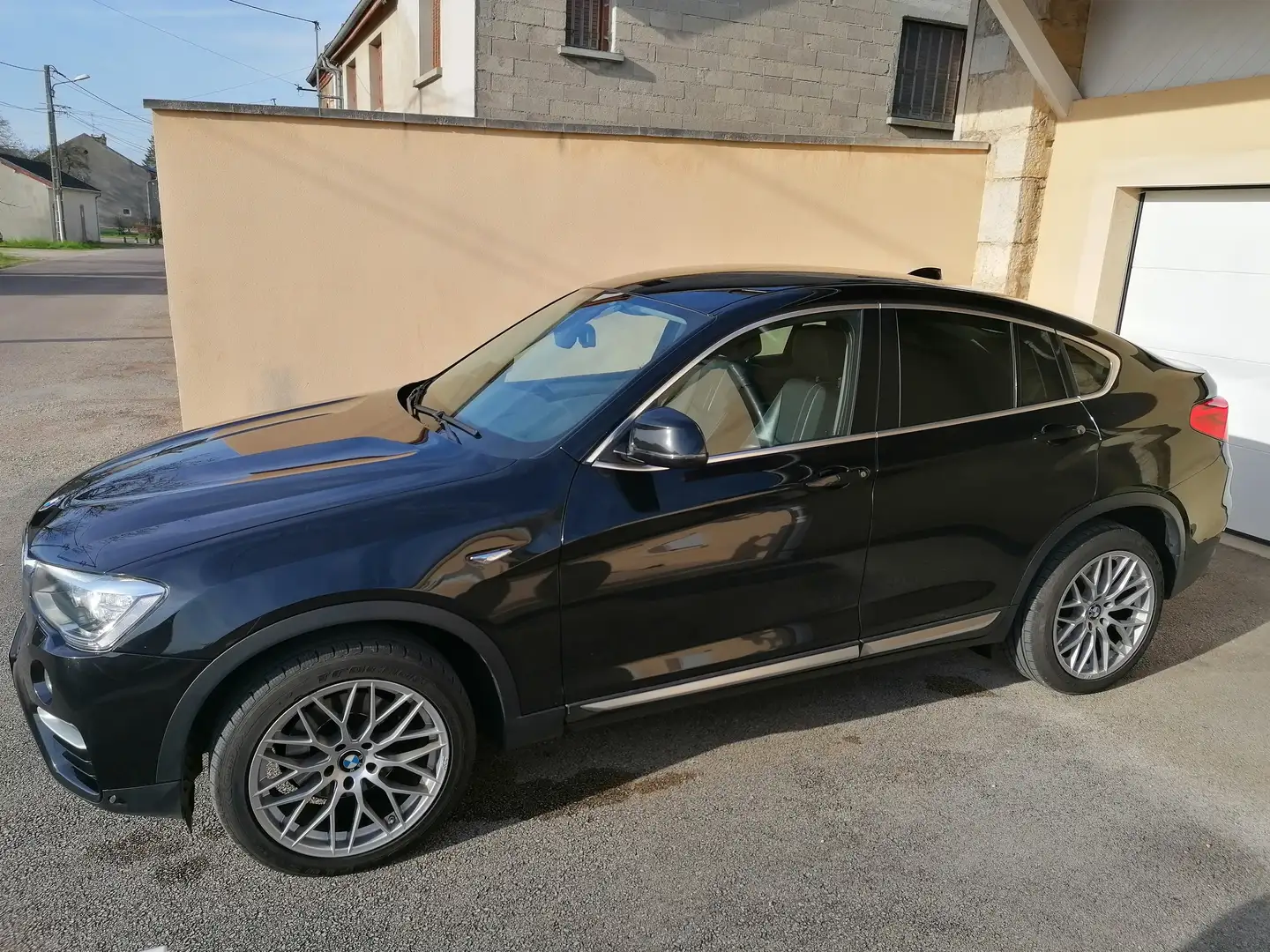 BMW X4 X4 xDrive20d 190ch xLine A Noir - 1