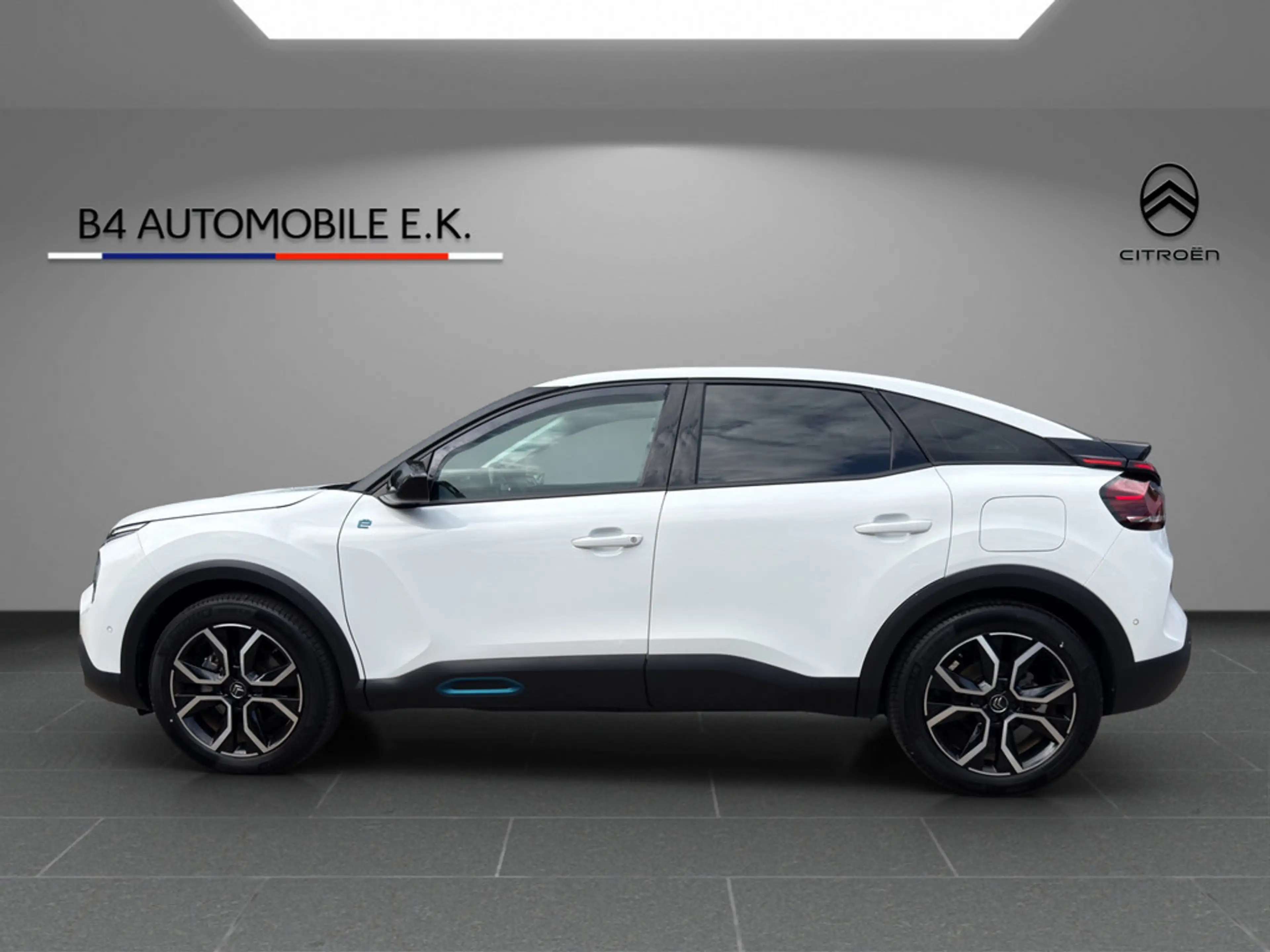Citroen E-C4 Electric — photo 8