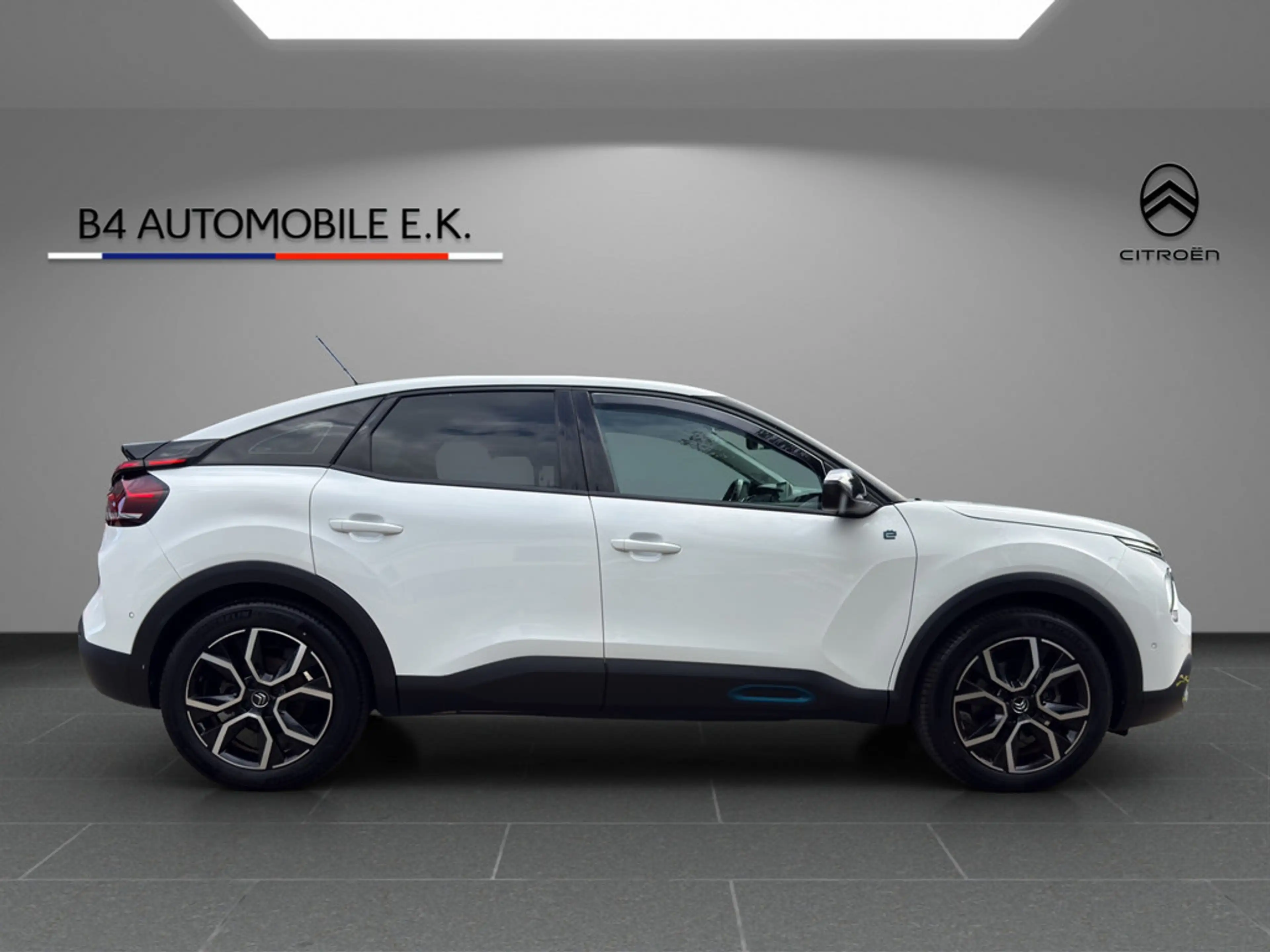 Citroen E-C4 Electric — photo 4