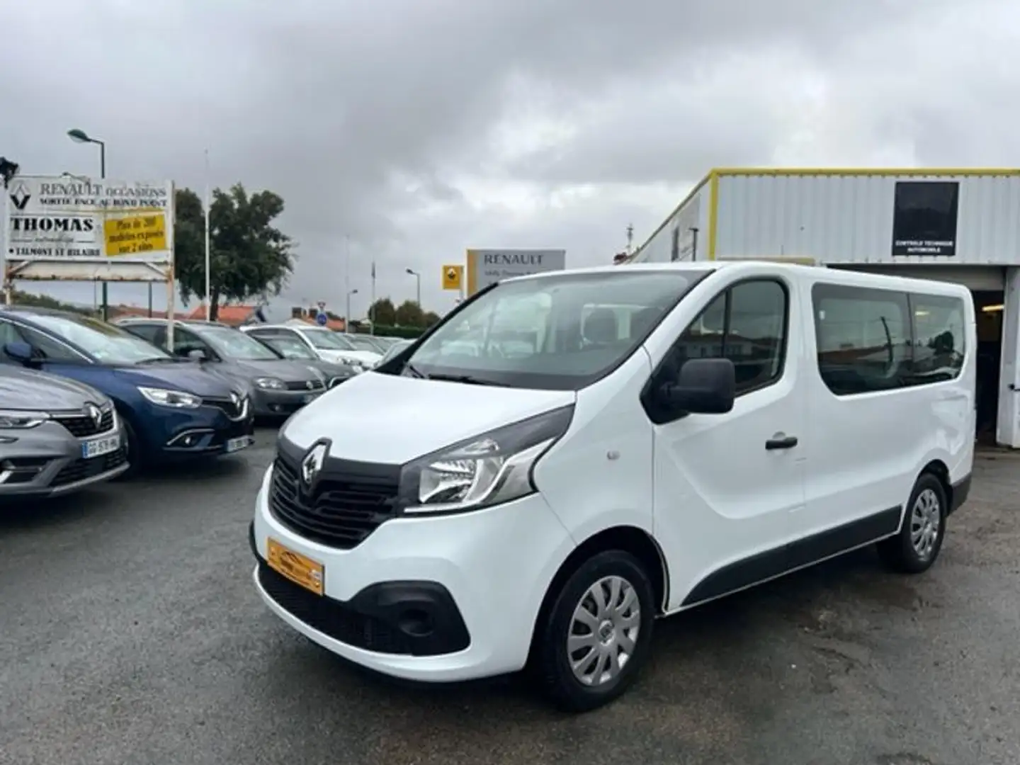 Renault Trafic L1 1.6 dCi 95ch Stop\u0026Start Life 9 places Blanc - 1
