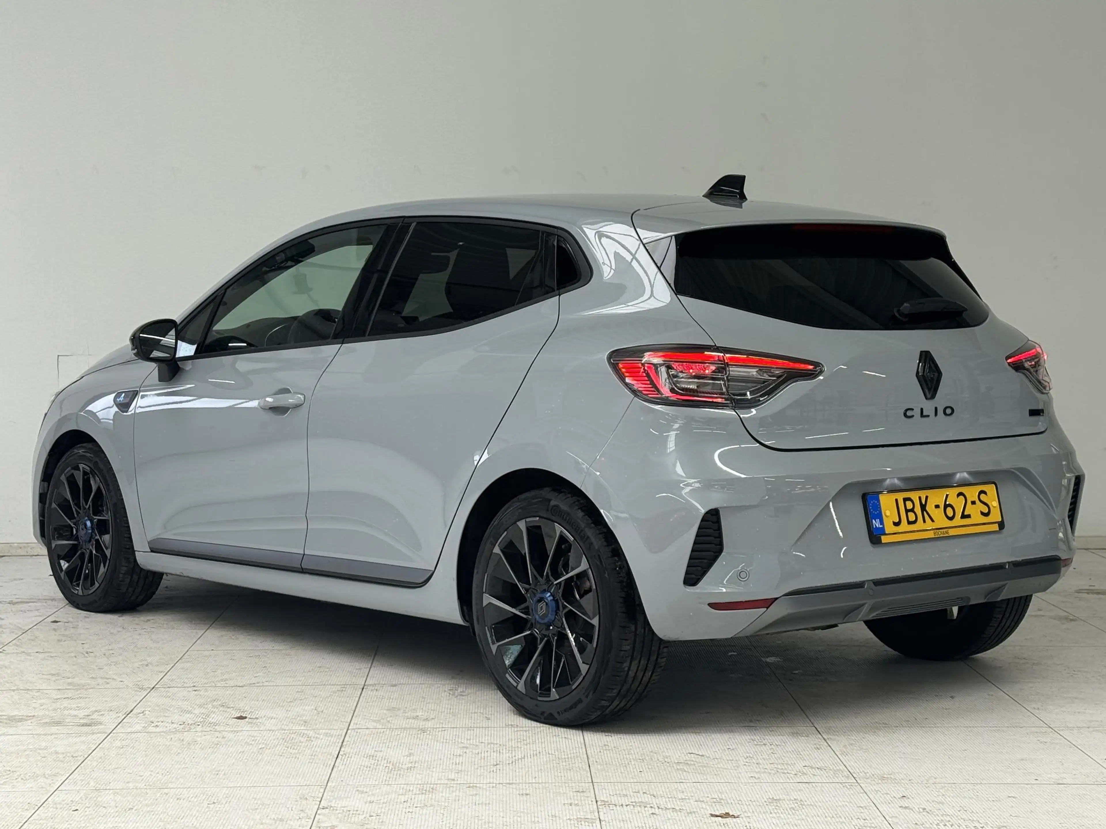 Renault Clio 1.6 E-Tech Full Hybrid 145 Esprit Alpine | Navigat — photo 6