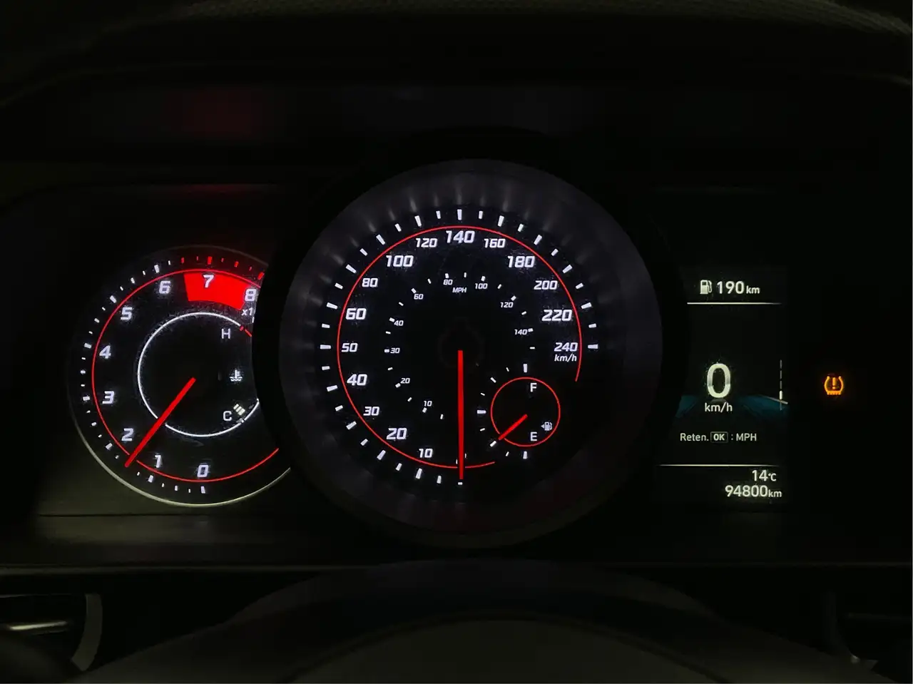 Hyundai ELANTRA снимка Hyundai ELANTRA