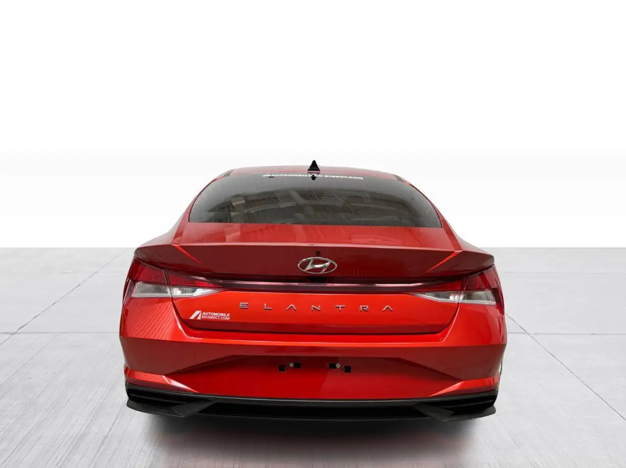 Hyundai ELANTRA снимка Hyundai ELANTRA