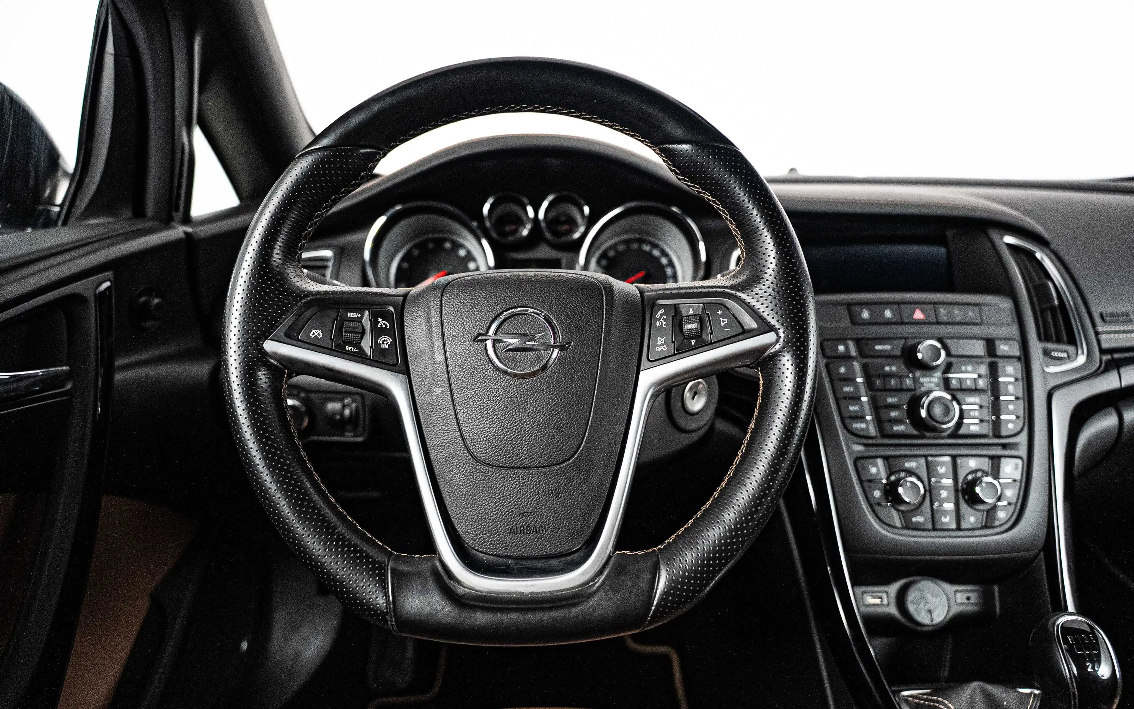 Opel Cascada Cascada 1.4 Turbo Cosmo S — photo 12