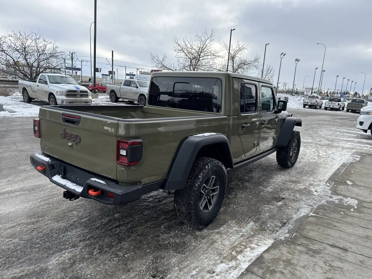 Jeep Gladiator снимка Jeep Gladiator