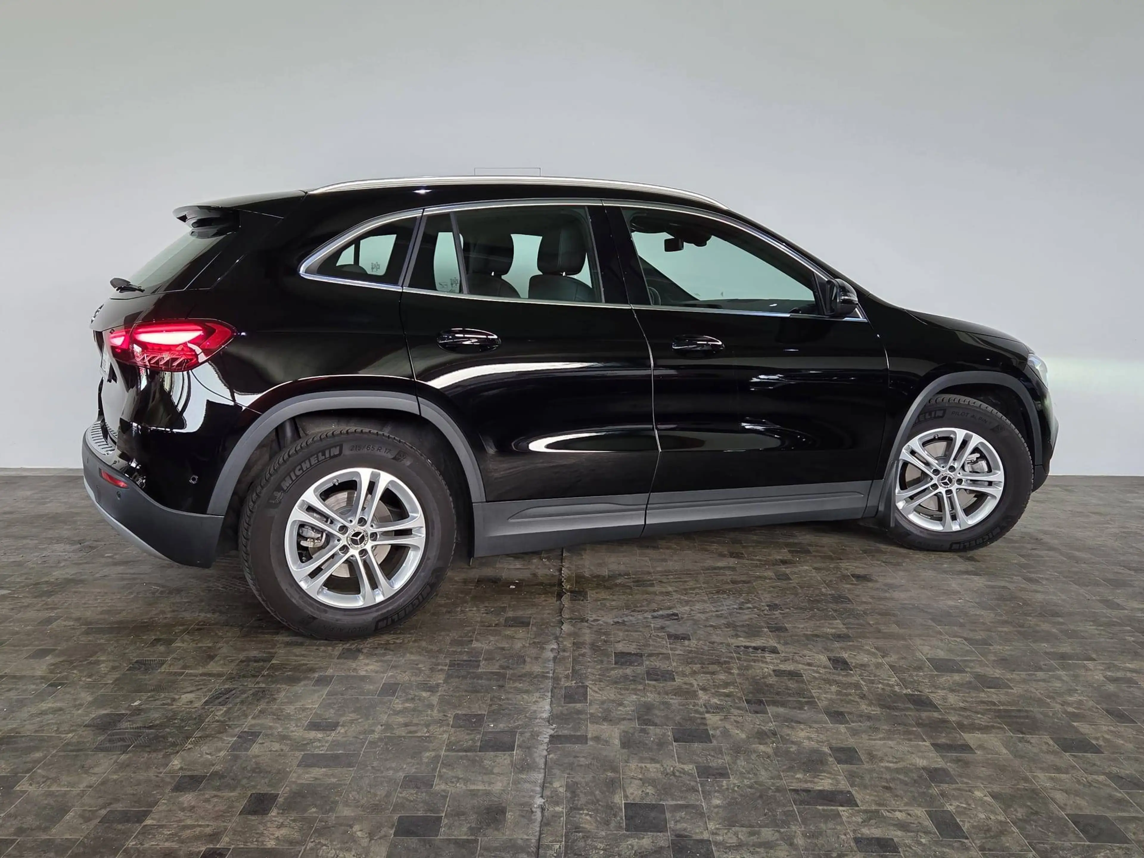 Mercedes-Benz GLA 200 GLA 200, LED, Virtual, Kamera, ACC — photo 5