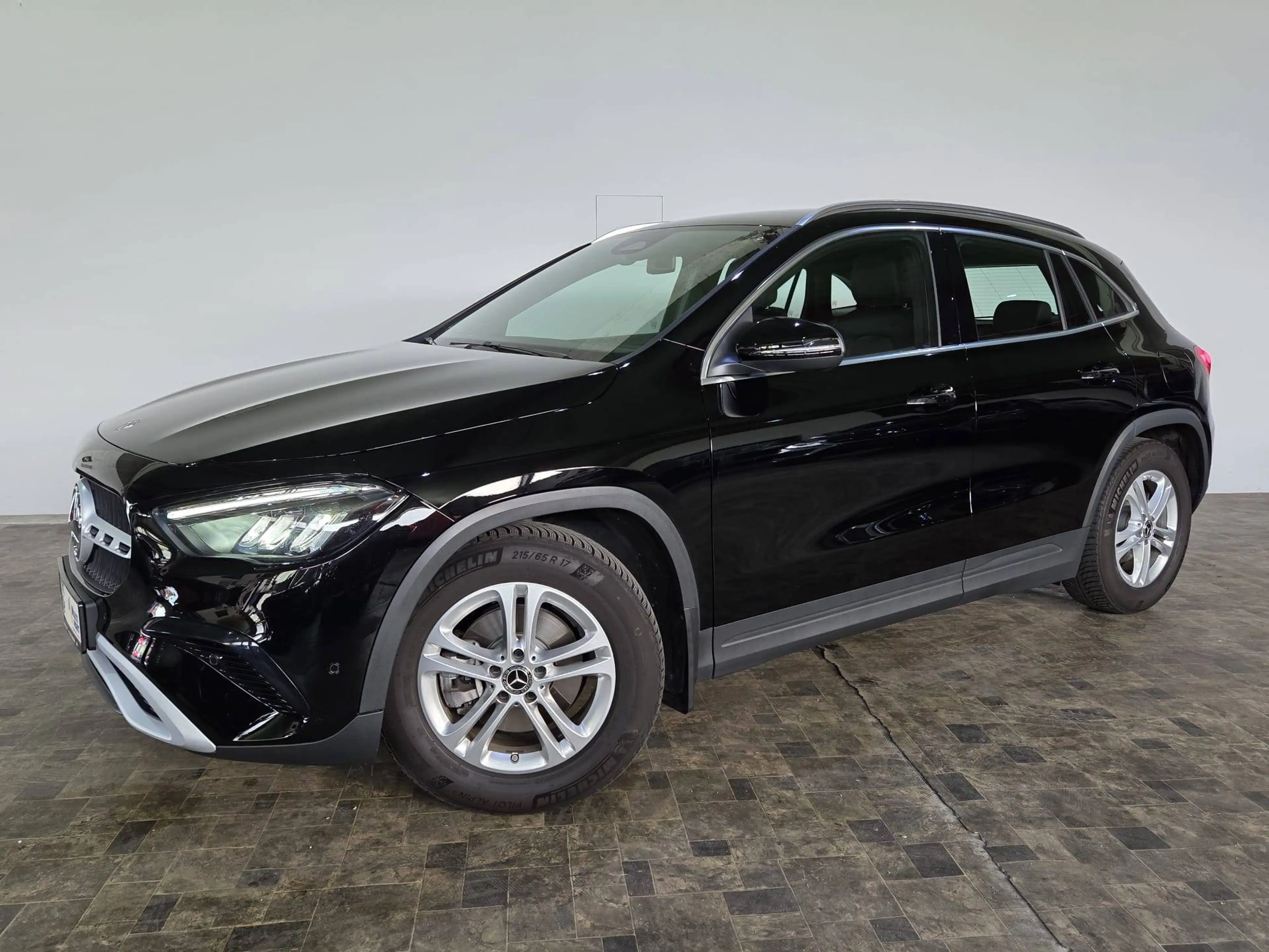 Mercedes-Benz GLA 200 GLA 200, LED, Virtual, Kamera, ACC — photo 7