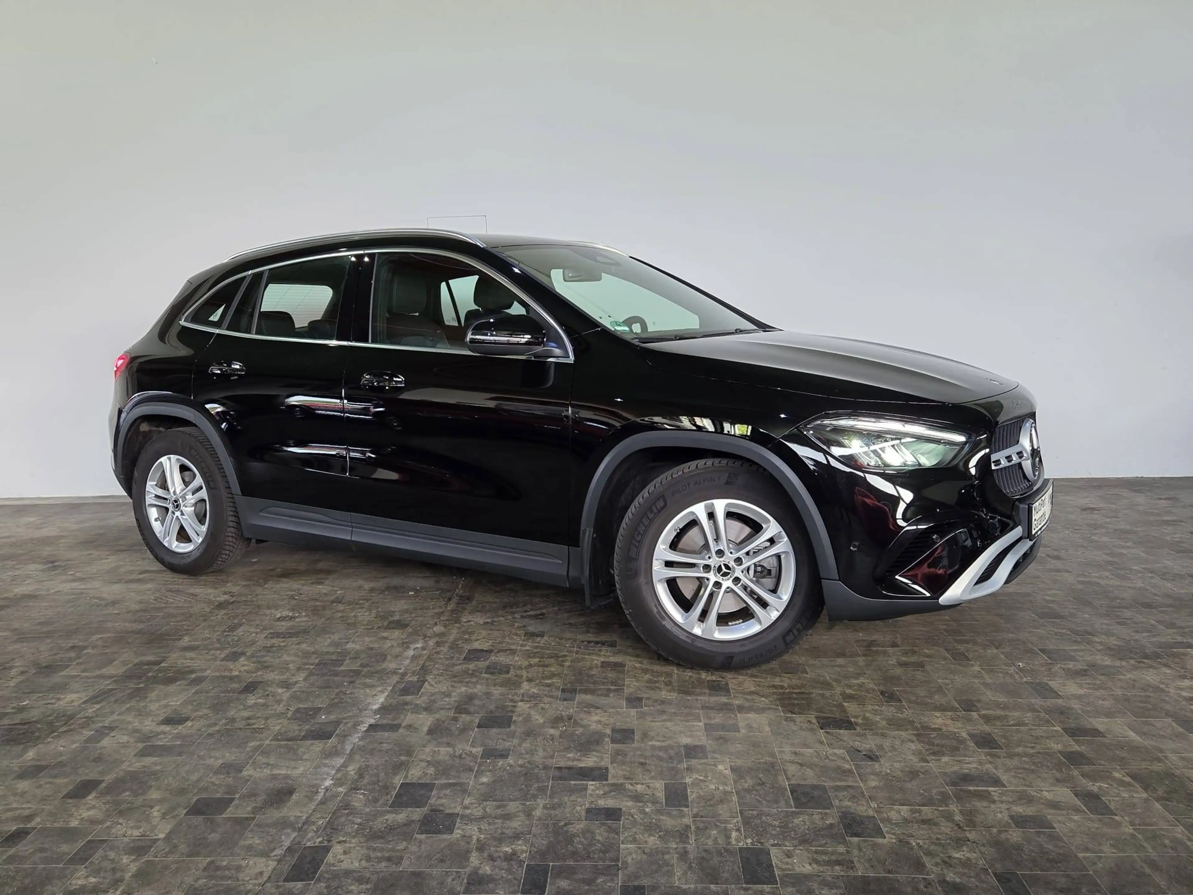 Mercedes-Benz GLA 200 GLA 200, LED, Virtual, Kamera, ACC — photo 3