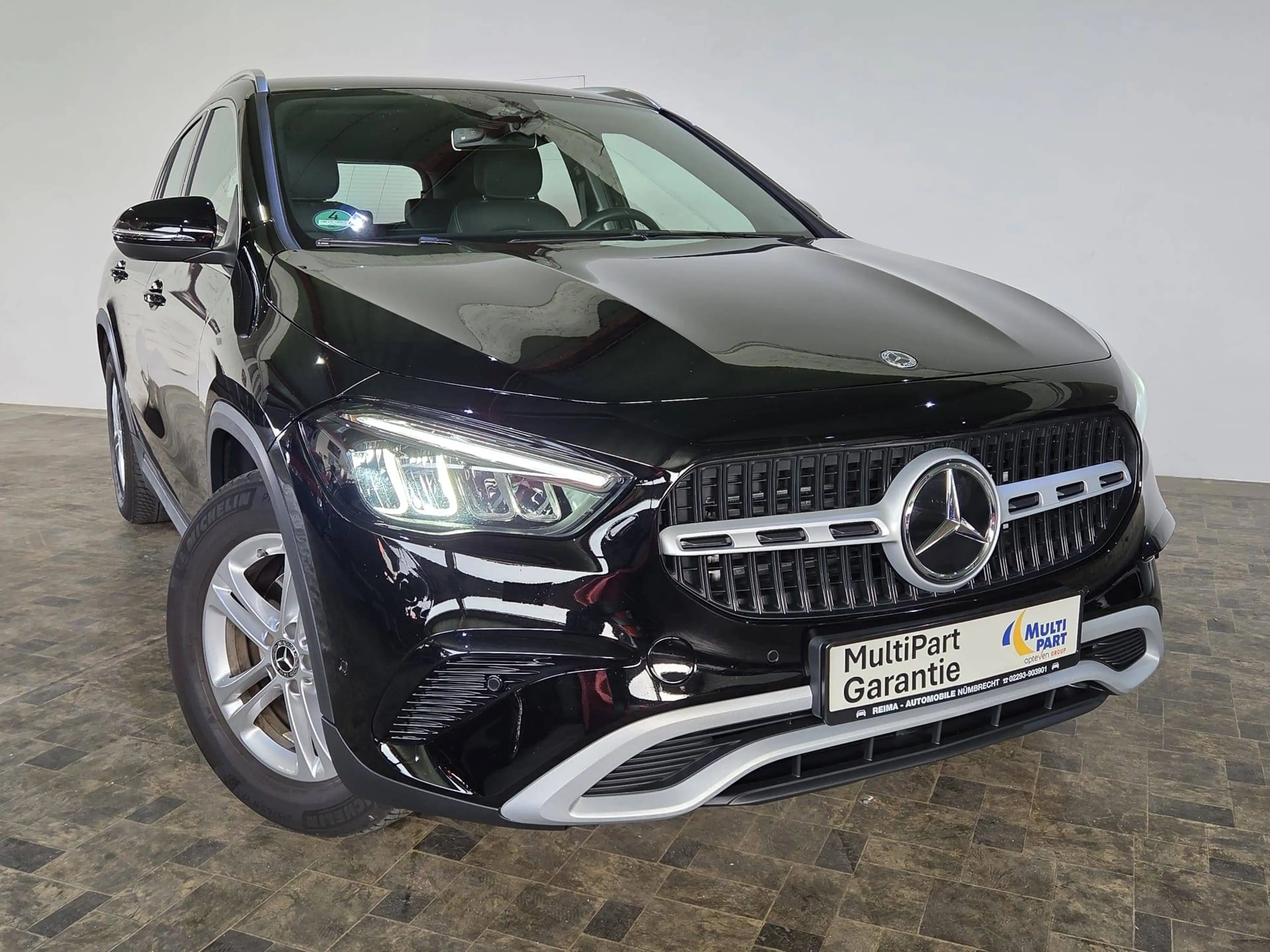 Mercedes-Benz GLA 200 GLA 200, LED, Virtual, Kamera, ACC — photo 2