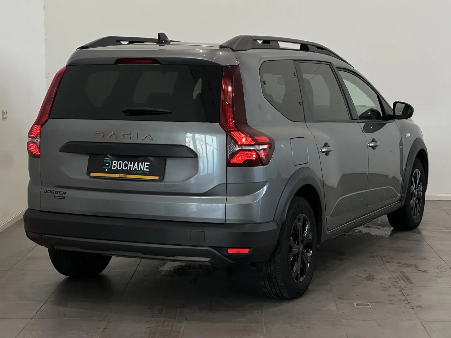 Dacia Jogger 1.6 Hybrid 140 Extreme 7p. | 7-persoons | Navigati Grijs - 2