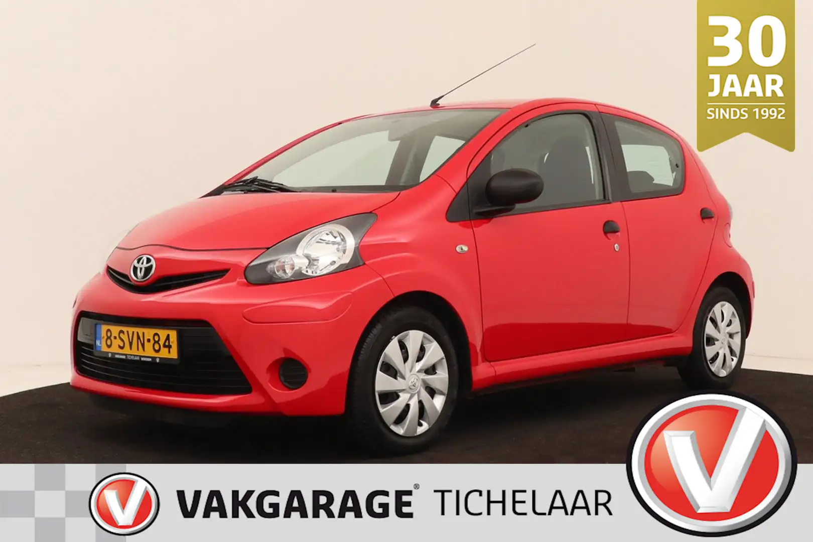 Toyota Aygo 1.0 VVT-i Now | Org NL | NAP | Elek. Ramen | Airco Rood - 1