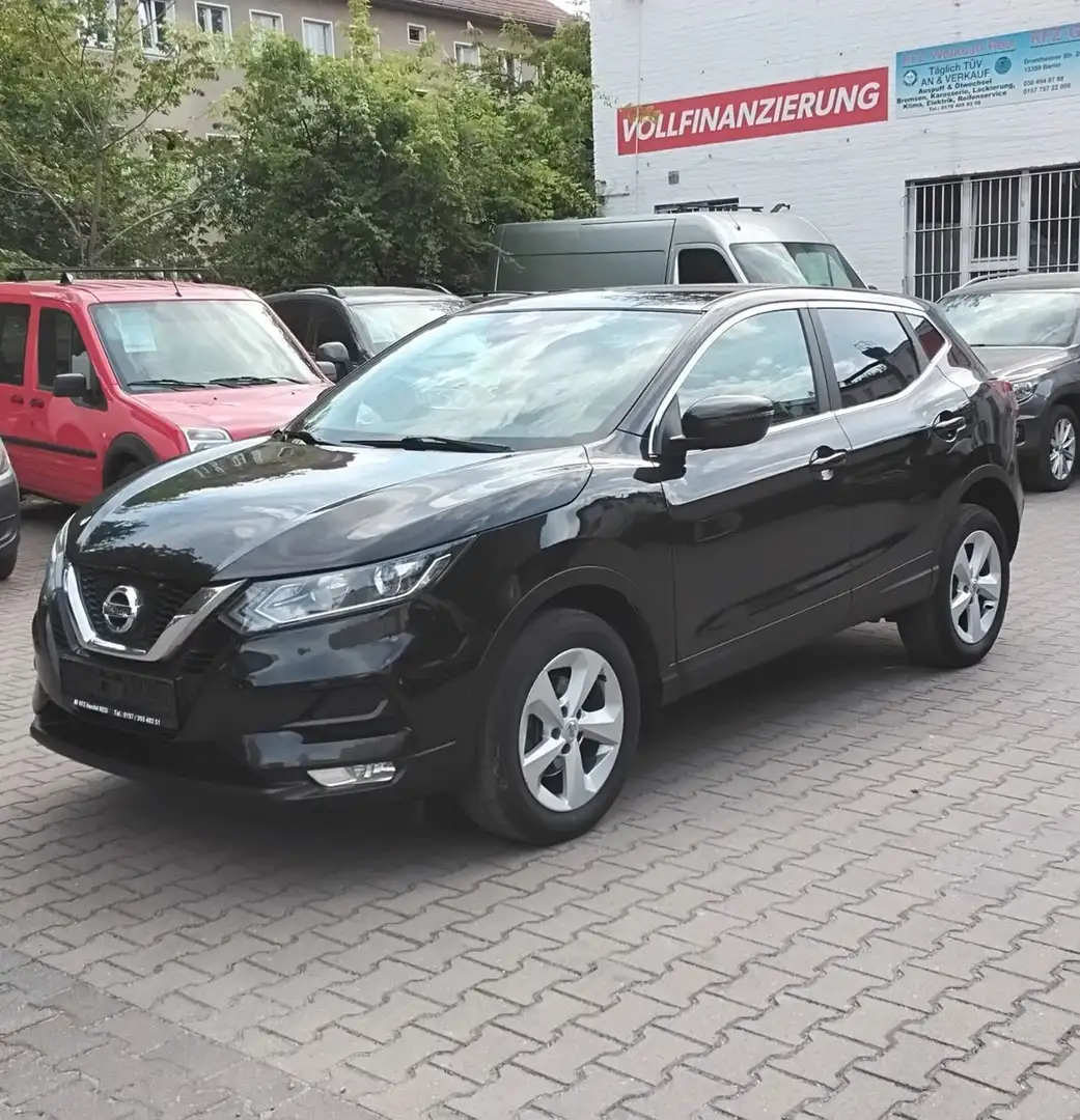 Nissan Qashqai N-Connecta. Automatikgetriebe Schwarz - 2