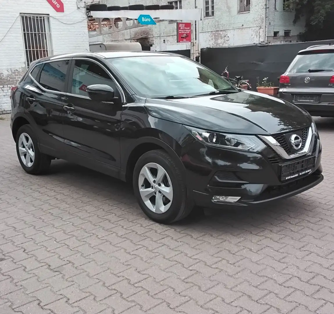 Nissan Qashqai N-Connecta. Automatikgetriebe Schwarz - 1