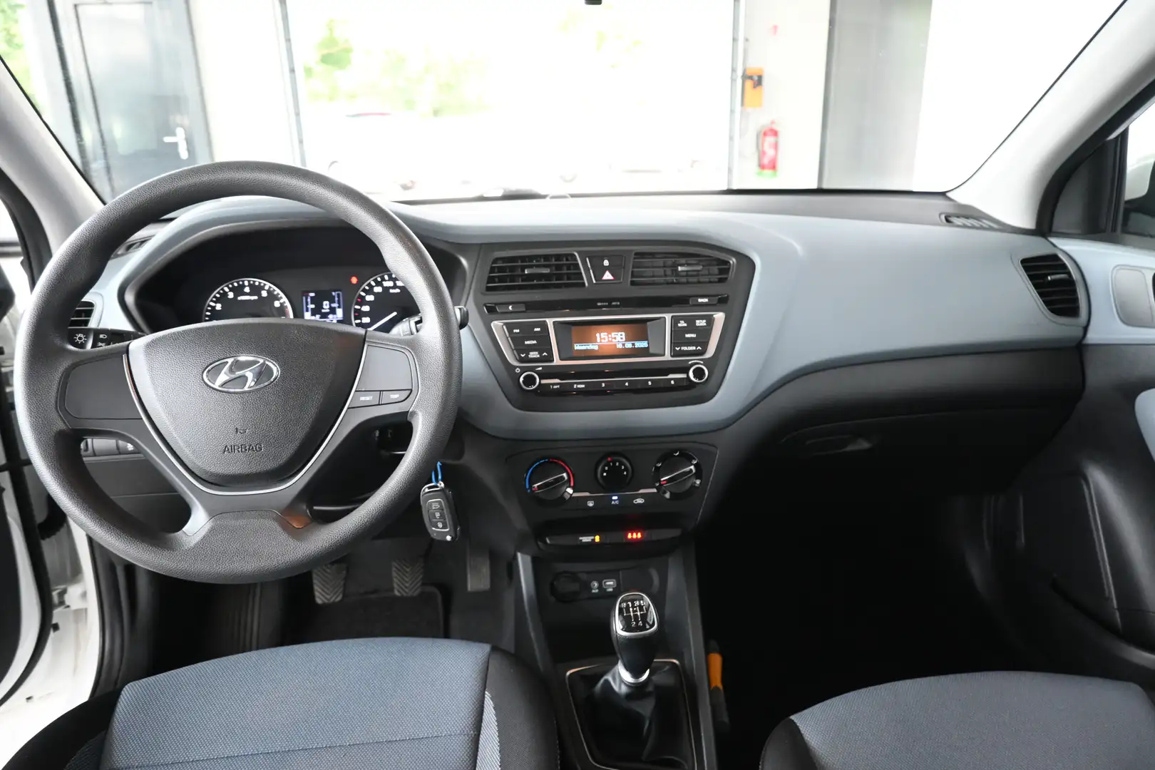 Hyundai i20 1.0 T-GDI i-Drive Cool NAP! Airco LED Rijklaarprij Weiß - 2