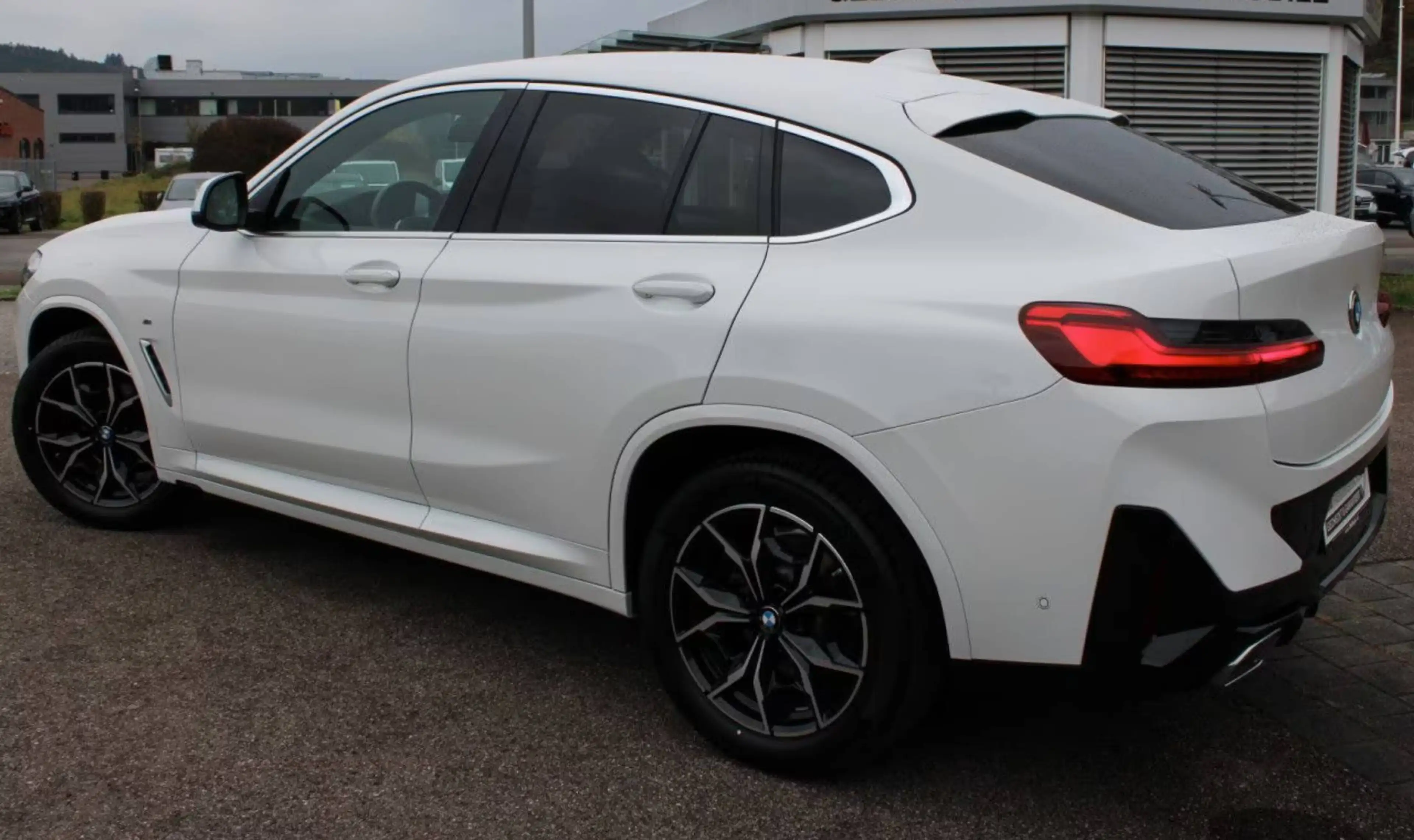 BMW X4 xDrive 20 d M Sport — photo 3