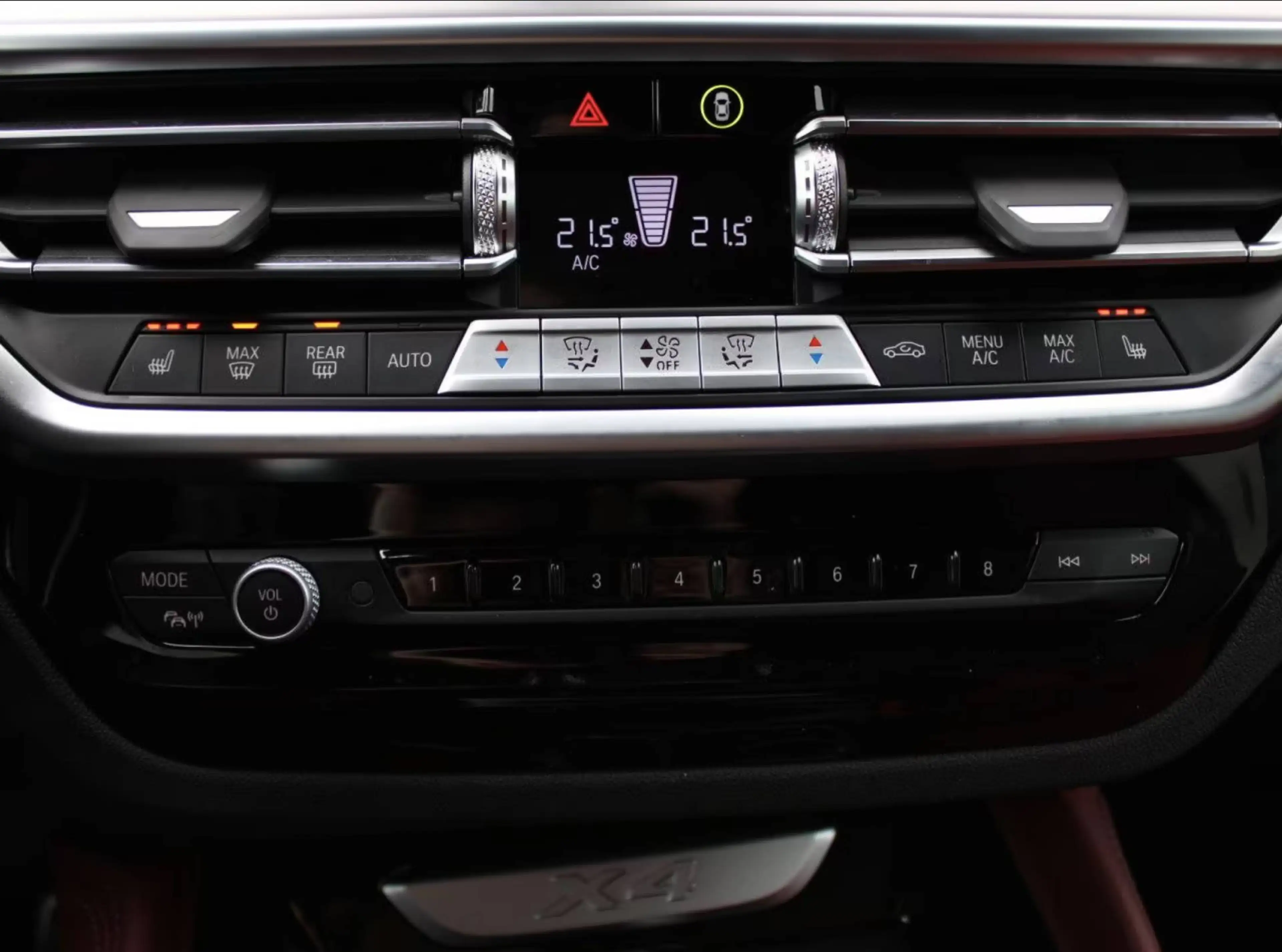BMW X4 xDrive 20 d M Sport — photo 11