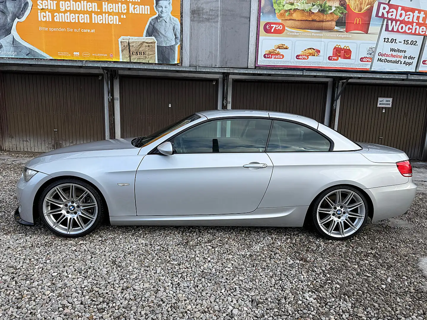 BMW 330 i Cabrio Silber - 2