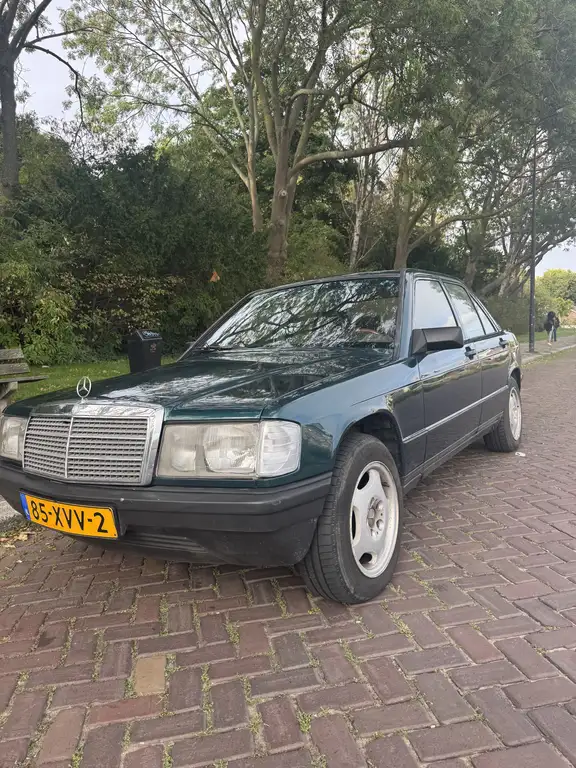 Mercedes-Benz 190 1986 из Европы — купить под ключ