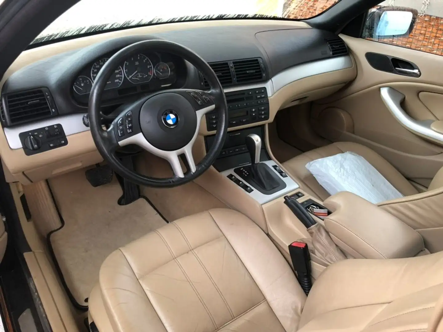 BMW 320 Ci Cabrio Negro - 2
