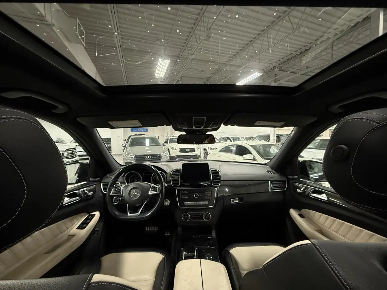 Mercedes-Benz GLE снимка Mercedes-Benz GLE
