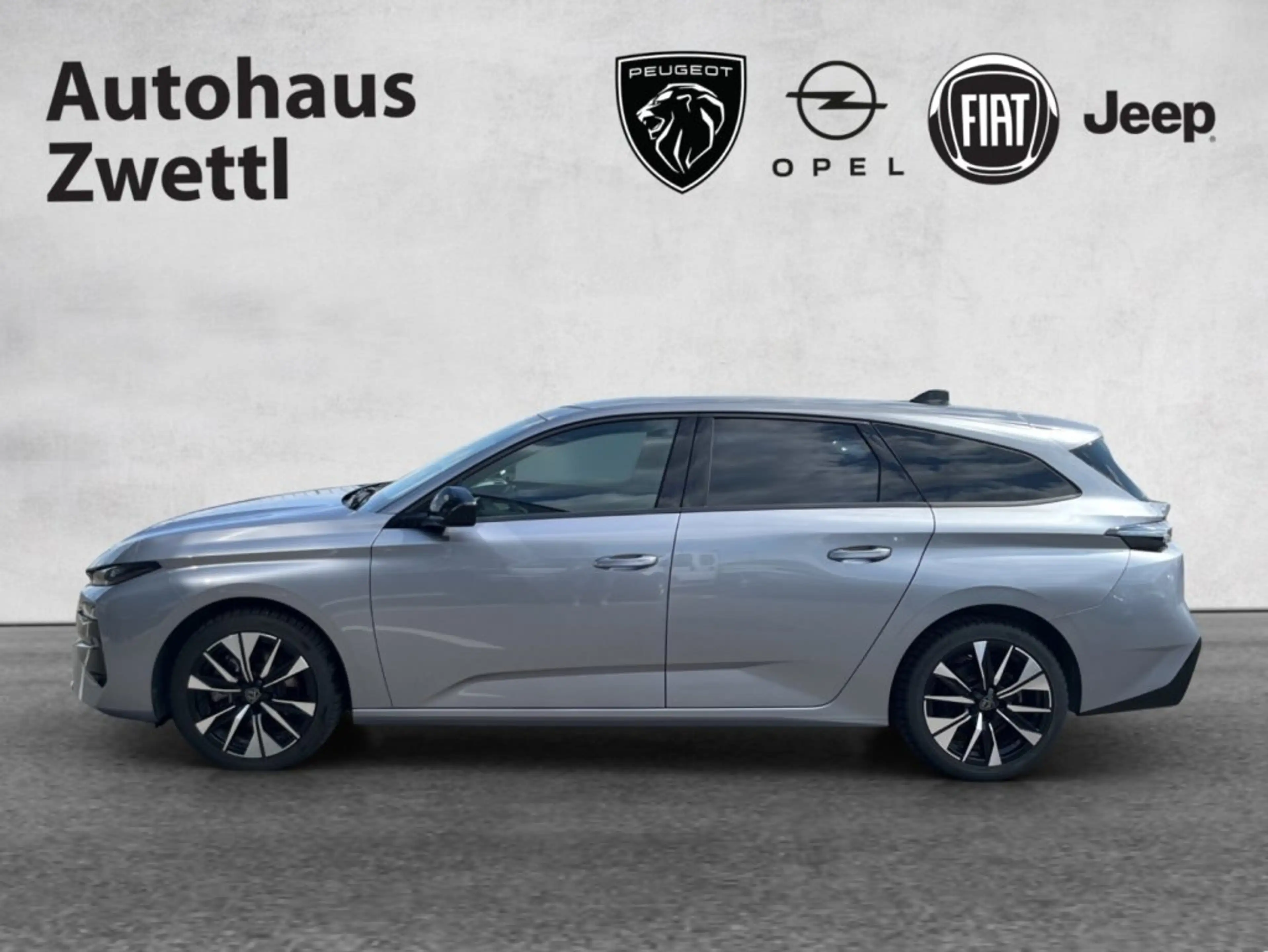 Peugeot 308 SW Allure MHEV 145 e-DCS6 — photo 3