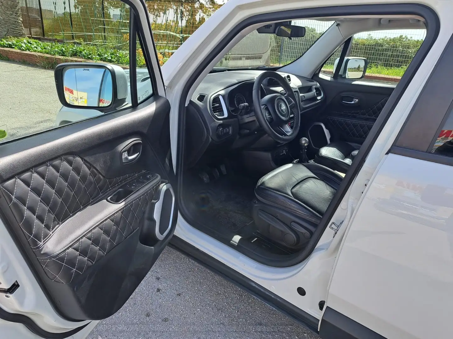 Jeep Renegade - 2