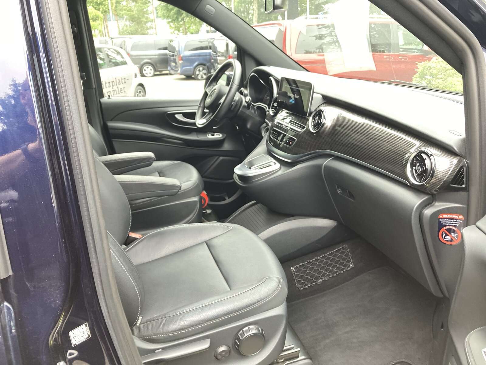 Mercedes-Benz EQV 300