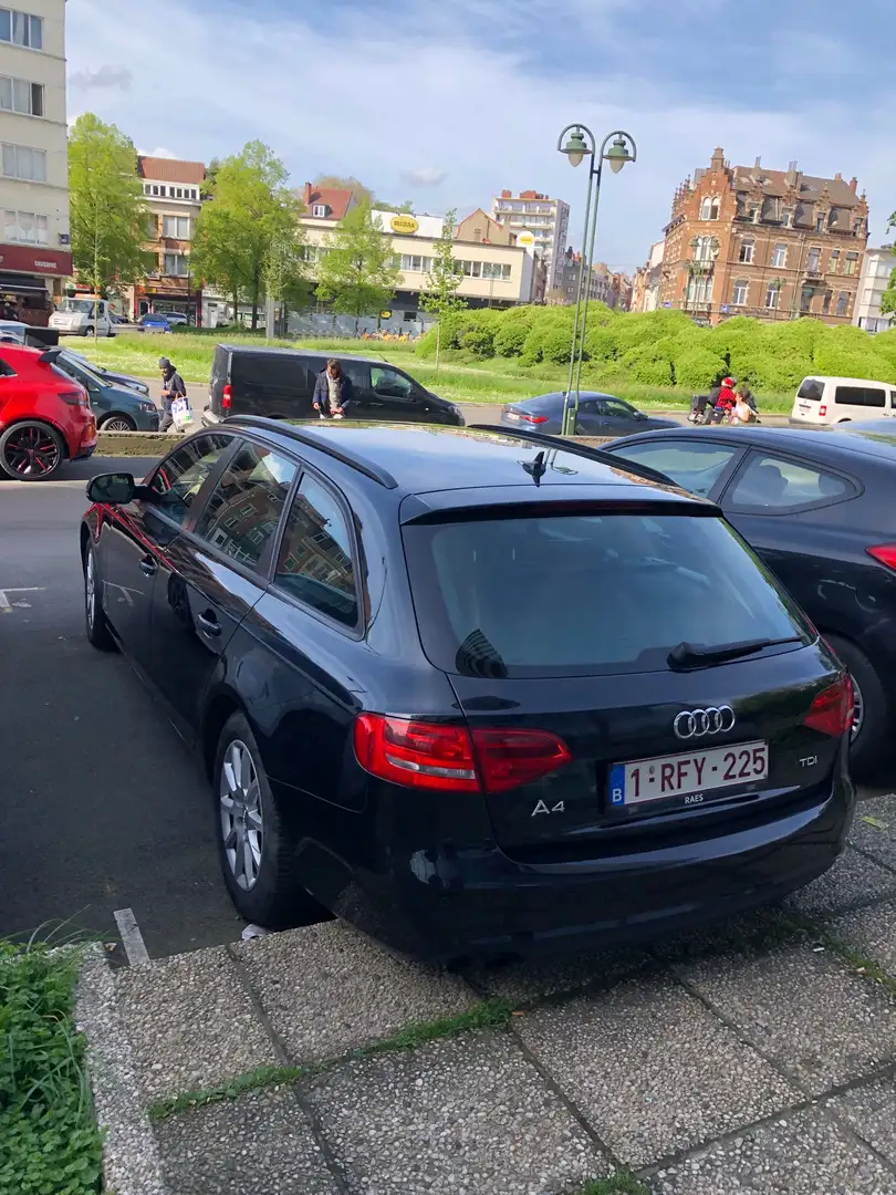Audi A4 Avant 2.0 TDI Noir - 2
