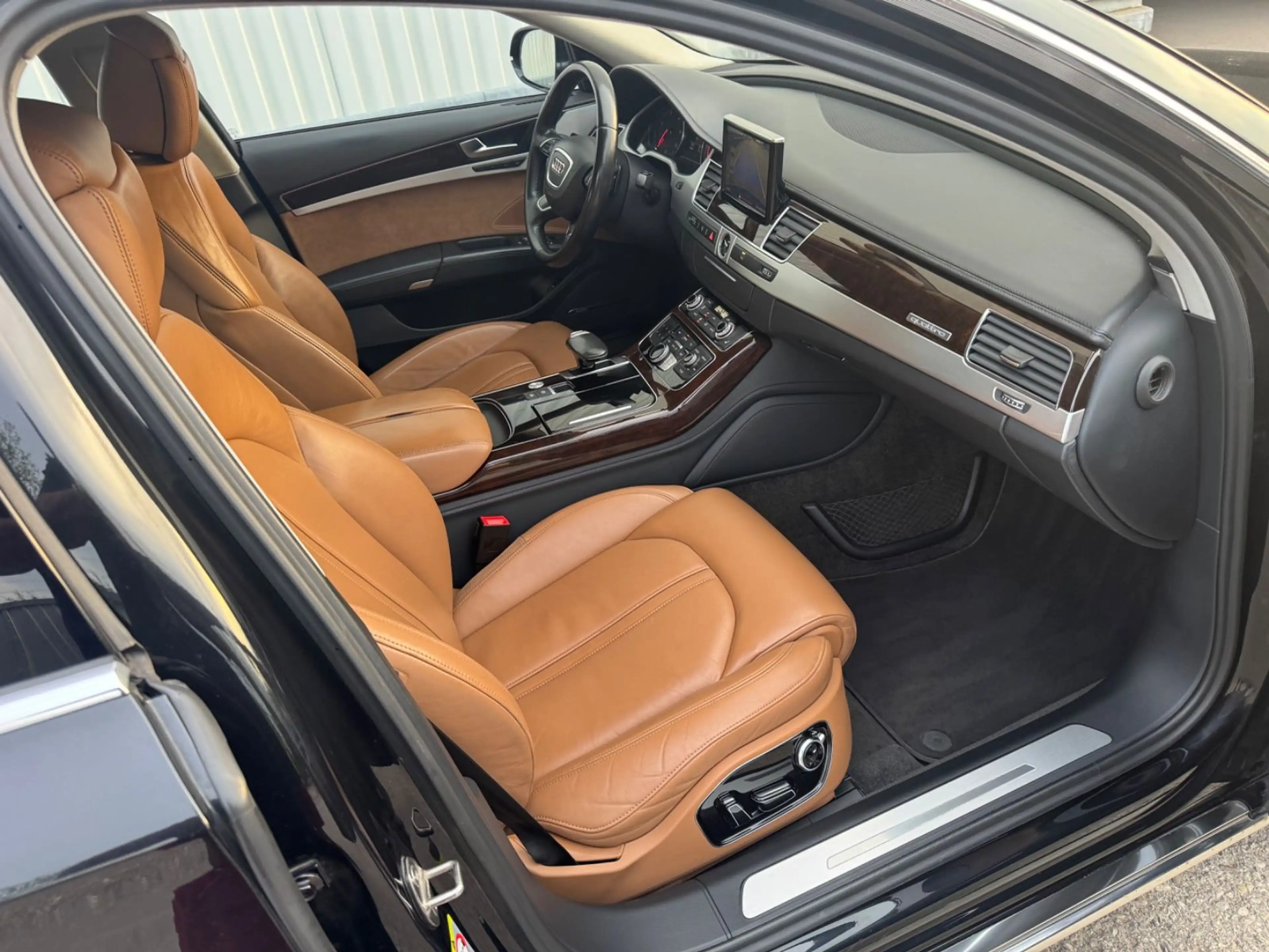 Audi A8 4.2 TDI clean diesel quattro BOSE 21 Zoll — photo 29