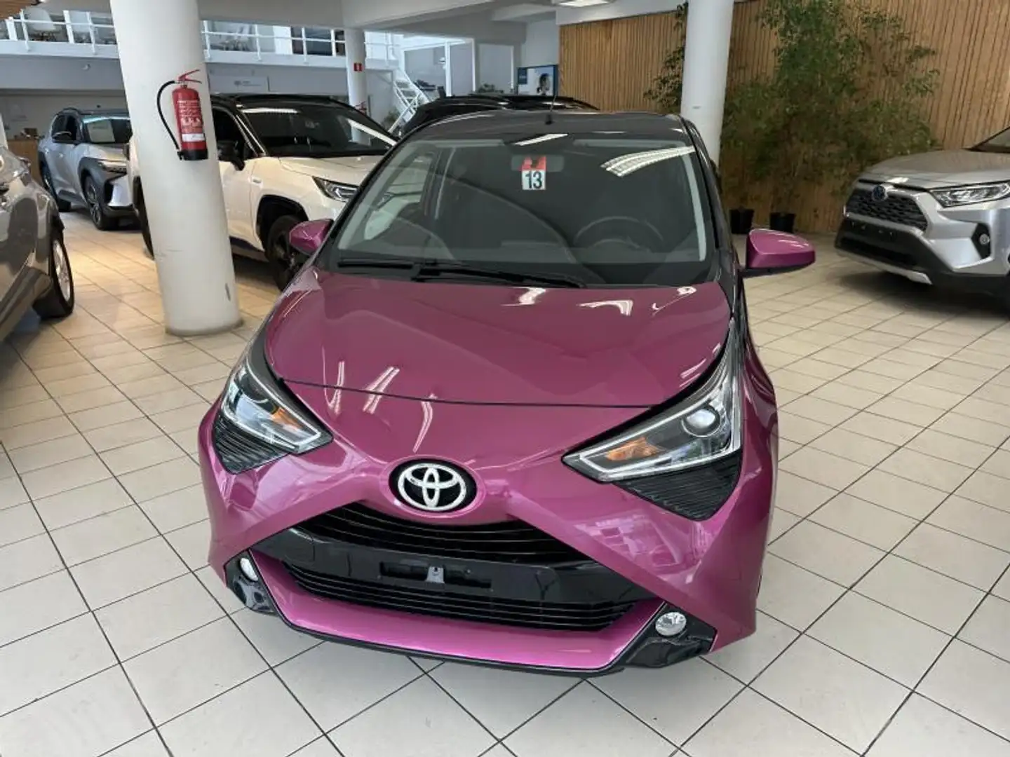 Toyota Aygo x-cite Fioletowy - 2