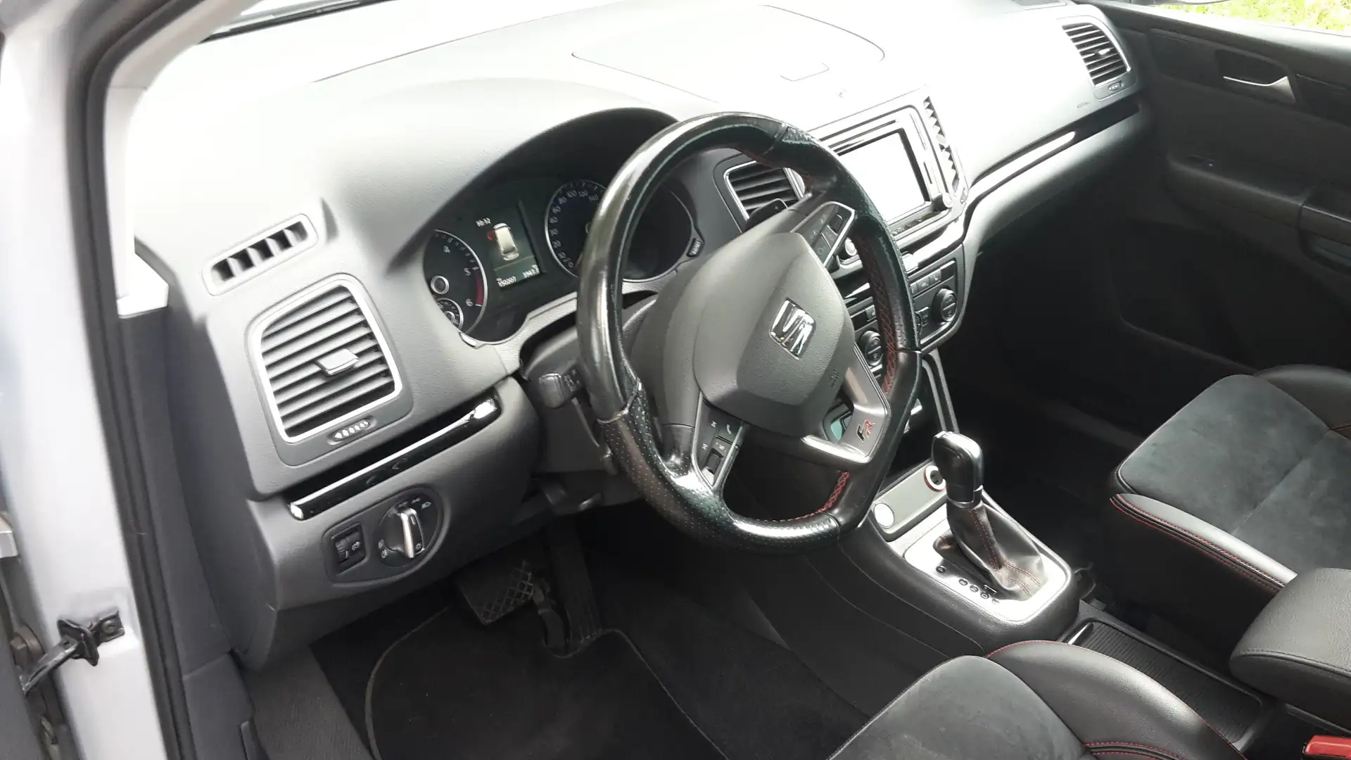 SEAT Alhambra Alhambra 2.0 TDI 7Sitze Autom. NAV Alcantara AHK Silber - 2