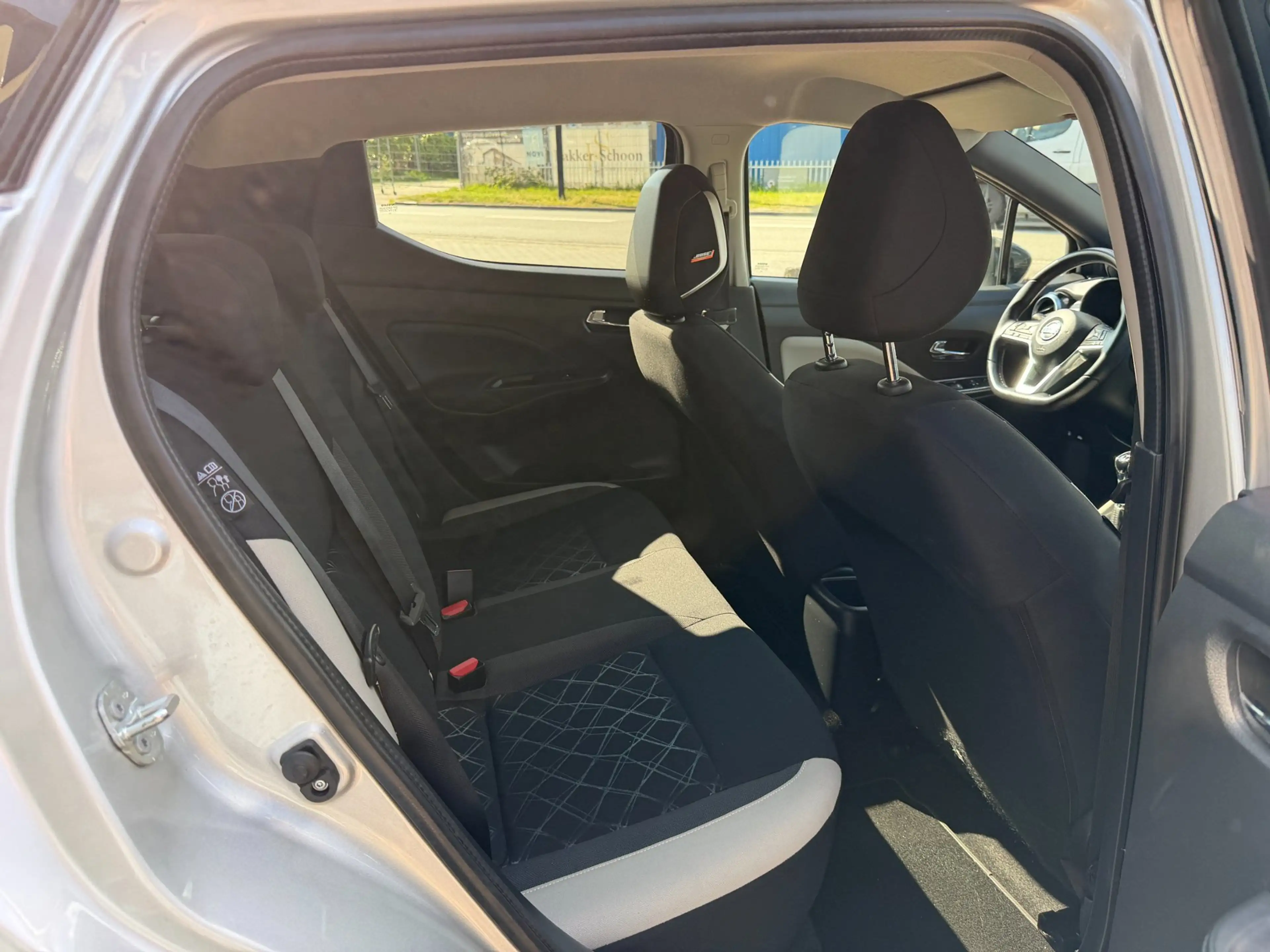 Nissan Micra 1.0 IG-T N-Design Clima|Cruise|NAVI|Carplay! — photo 10