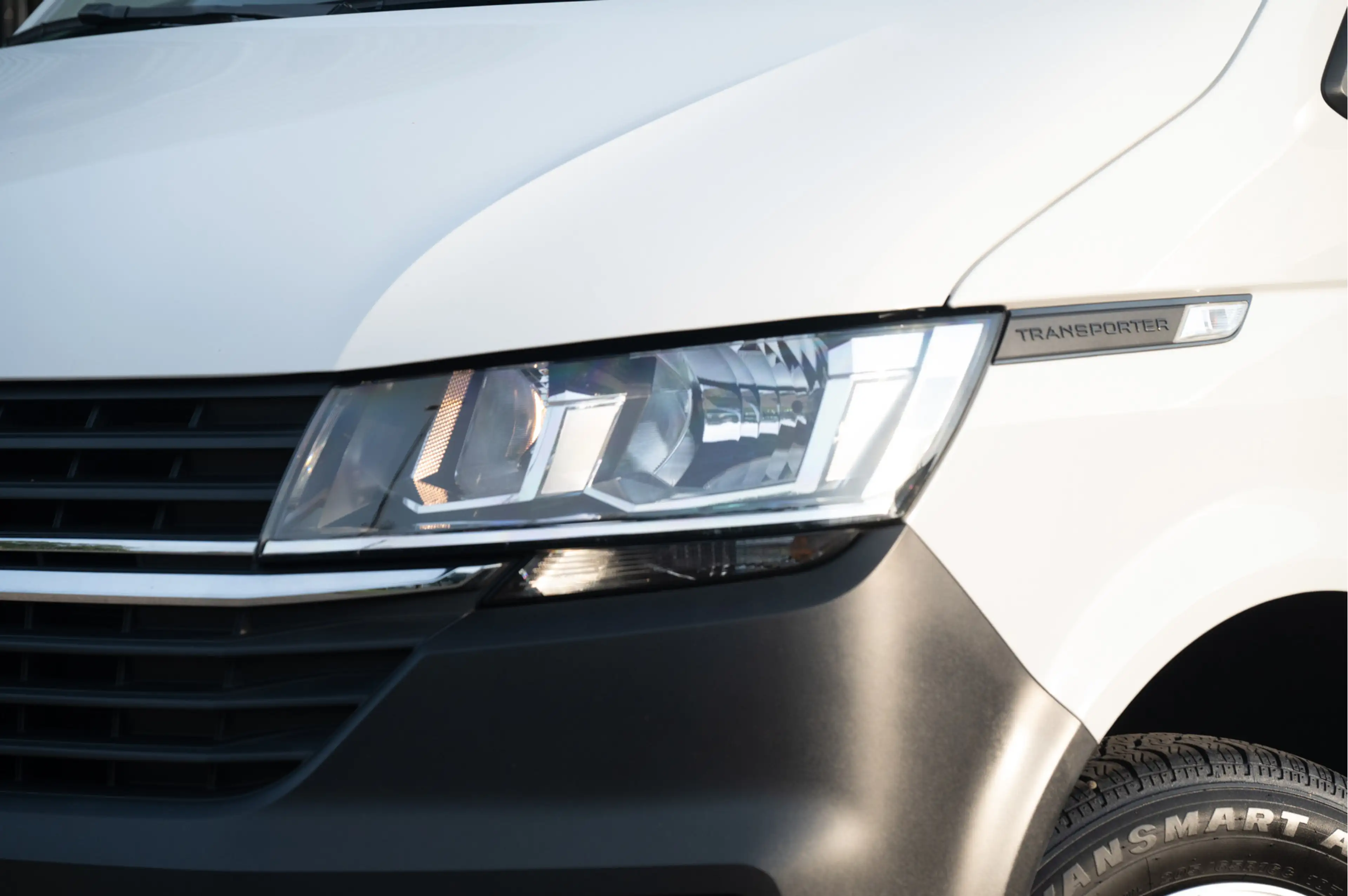 Volkswagen T6.1 Transporter 2.0 TDI L2H1 28 | Cruise | Airco | Bluetooth | Bet — photo 3