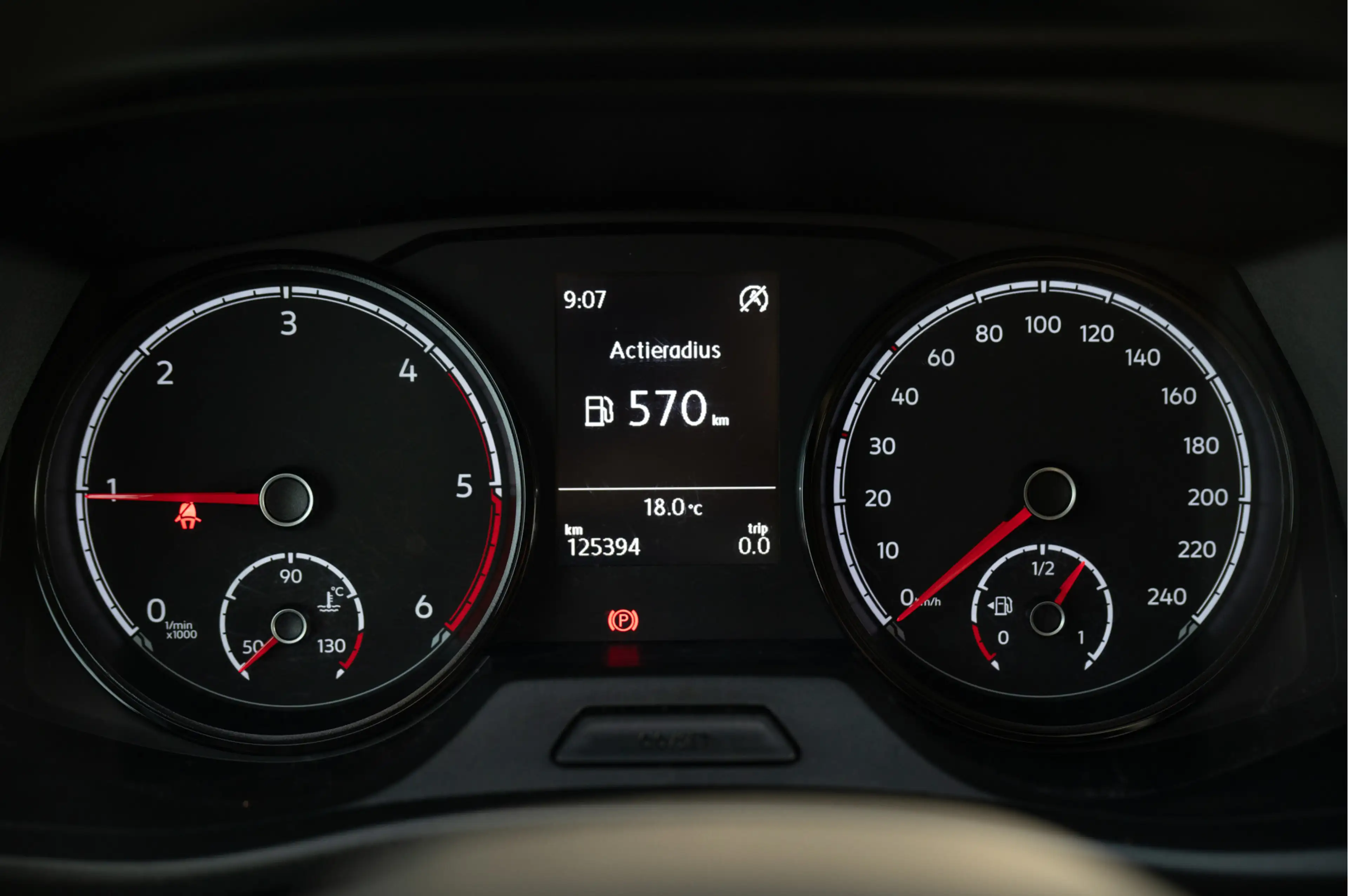 Volkswagen T6.1 Transporter 2.0 TDI L2H1 28 | Cruise | Airco | Bluetooth | Bet — photo 15